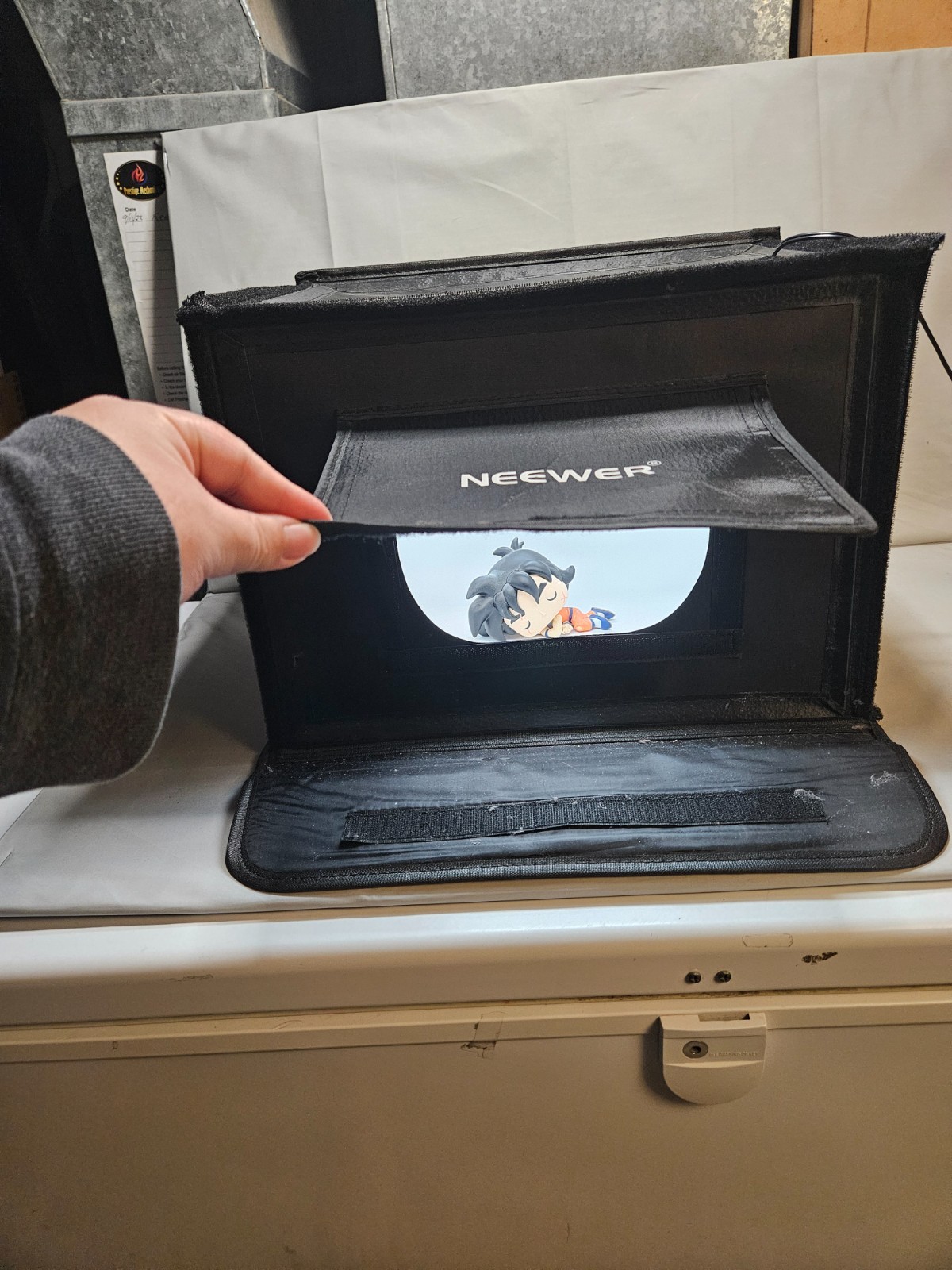NEEWER Foldable Portable Photo Studio Light Box with Dimmable LED Lighting