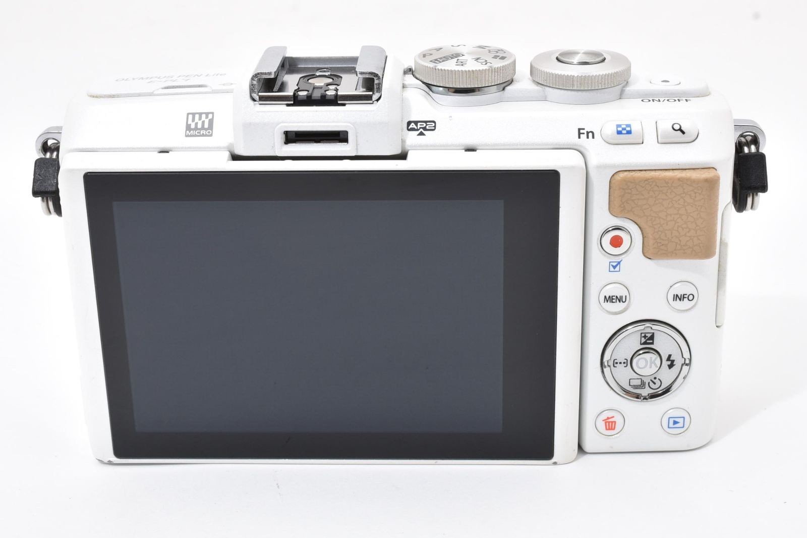 Olympus PEN Lite E-PL7 Body White Mirrorless Camera Shutter Count 13613