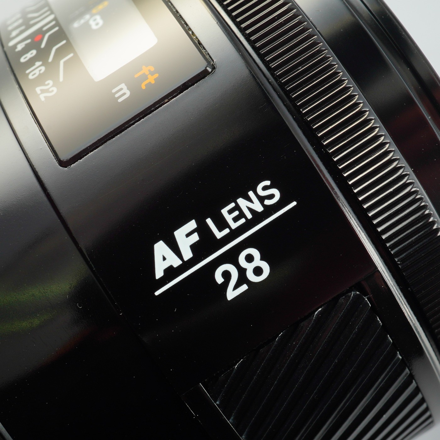 EXCELLENT MINOLTA AF 28mm F/2 Prime Lens