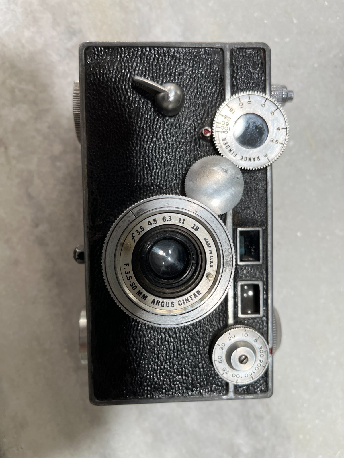 VINTAGE Argus C3 BRICK 35mm CAMERA f/3.5 50mm Lens Leather Case –
