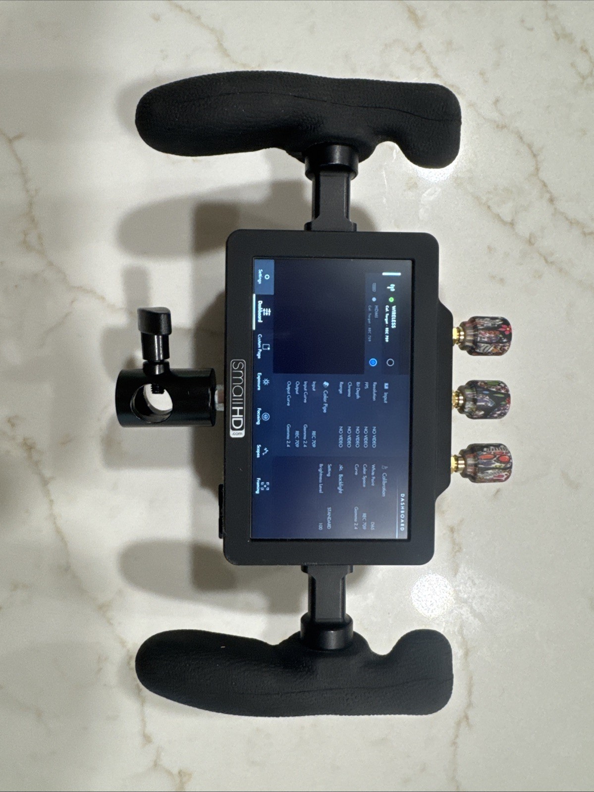 SmallHD Focus Bolt 500 RX 5″ Monitor w/ (2) core batteries, charger, And Handles