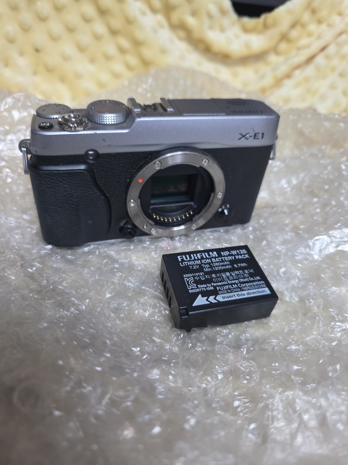 Fujifilm Fuji X Series X-E1 16.3MP Mirrorless Digital Camera (Body) W/ Battery