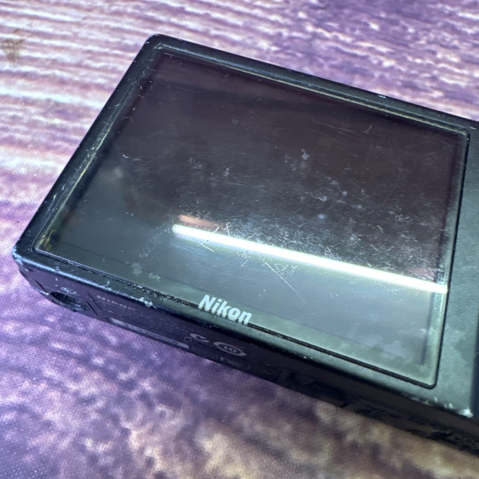 Nikon COOLPIX S570 12.0MP Digital Camera – Black – Untested – Parts Only