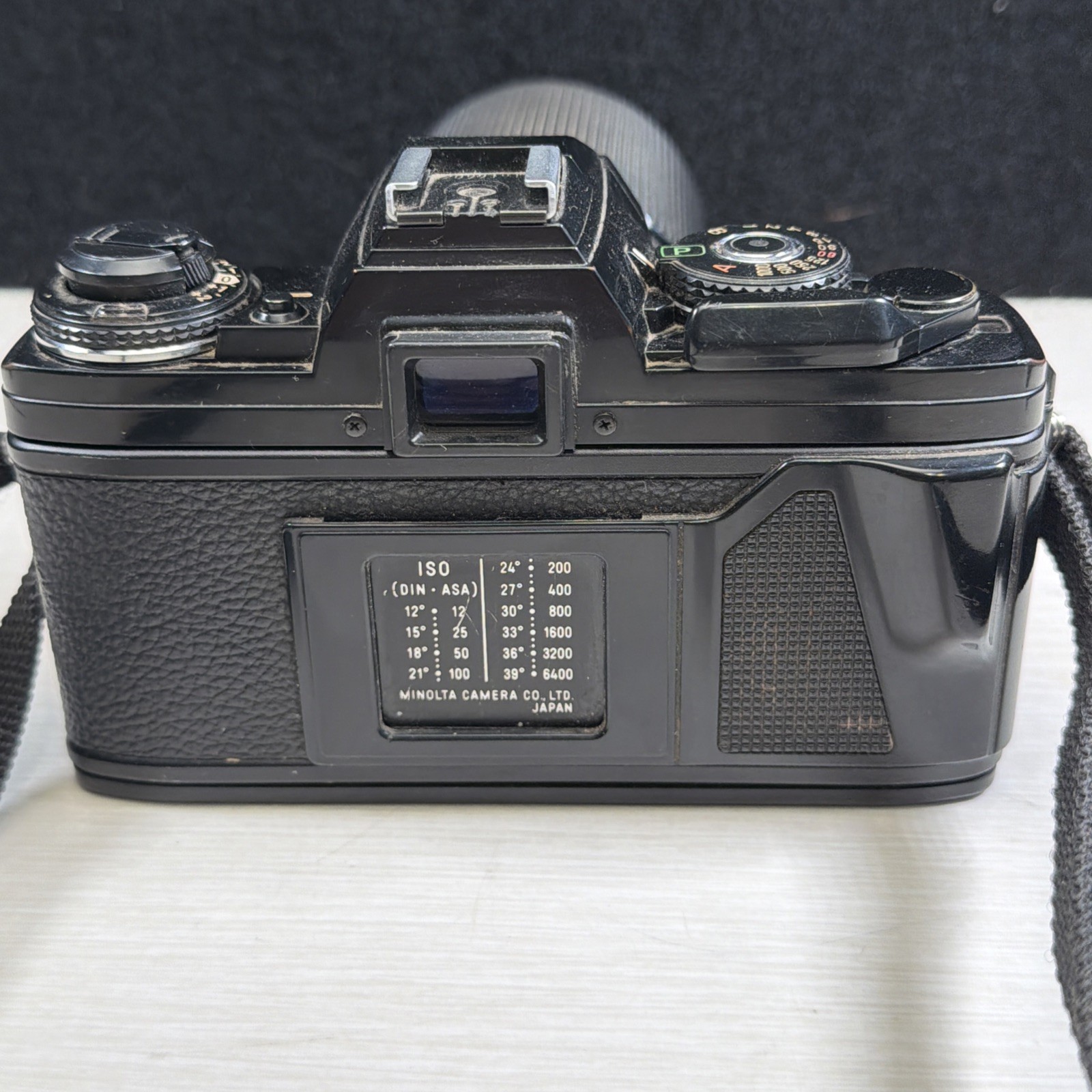 Minolta X-700 35mm film SLR with Minolta KIRON 80-200mm lens – TESTED WORKS