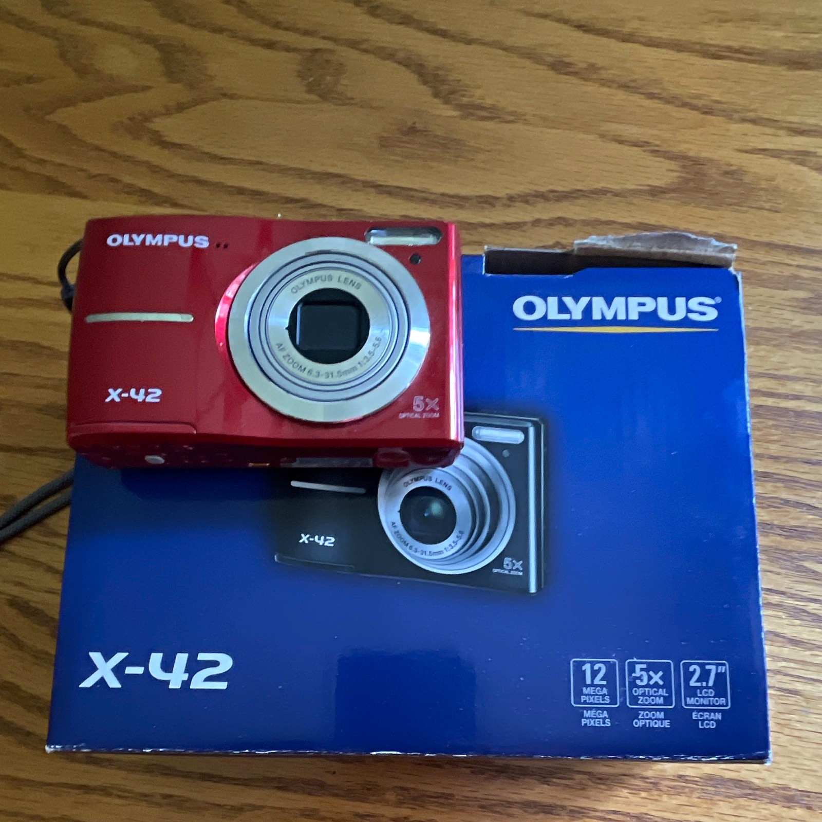 Olympus X-42 Red Compact 12MP 5x Zoom 2.7″ LCD + Box USB/AV Cables CD
