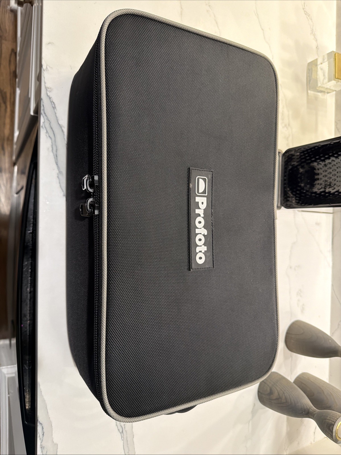 Profoto D2 1000Ws AirTTL Monolight w/ Case