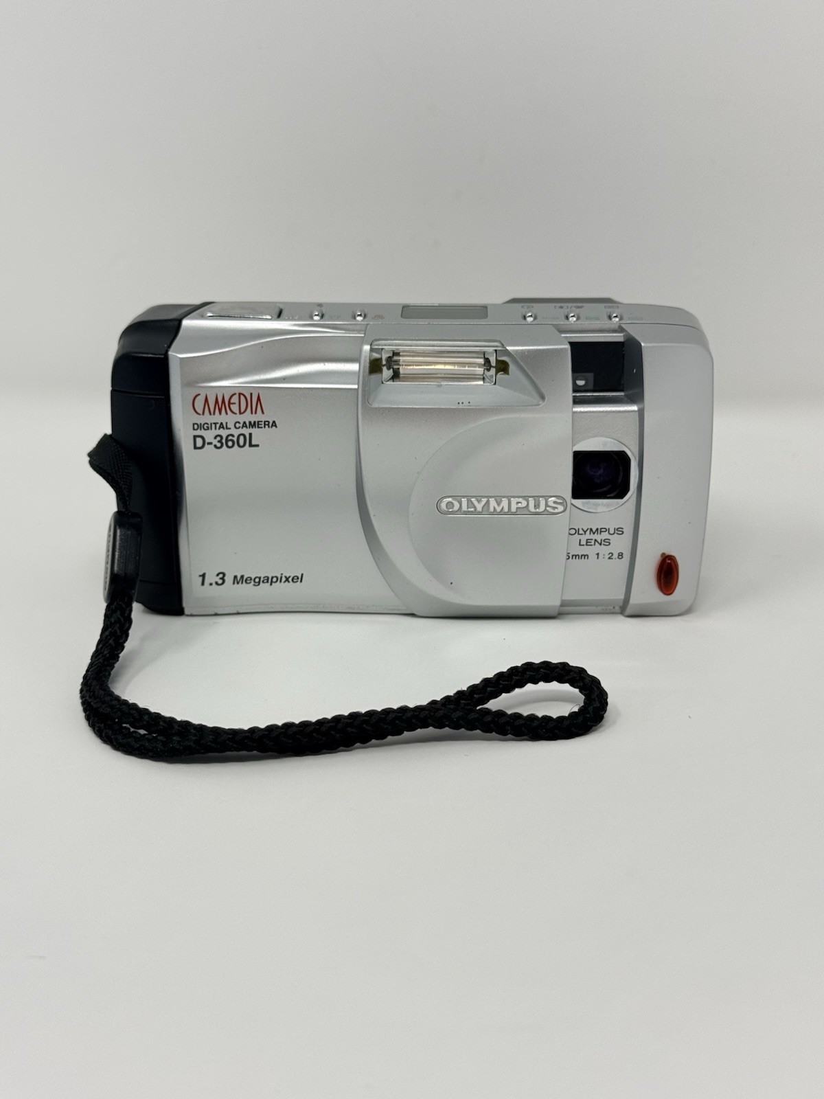 Olympus Camedia D 360 Digital Camera 1.3MP 8MB Card Tested Complete
