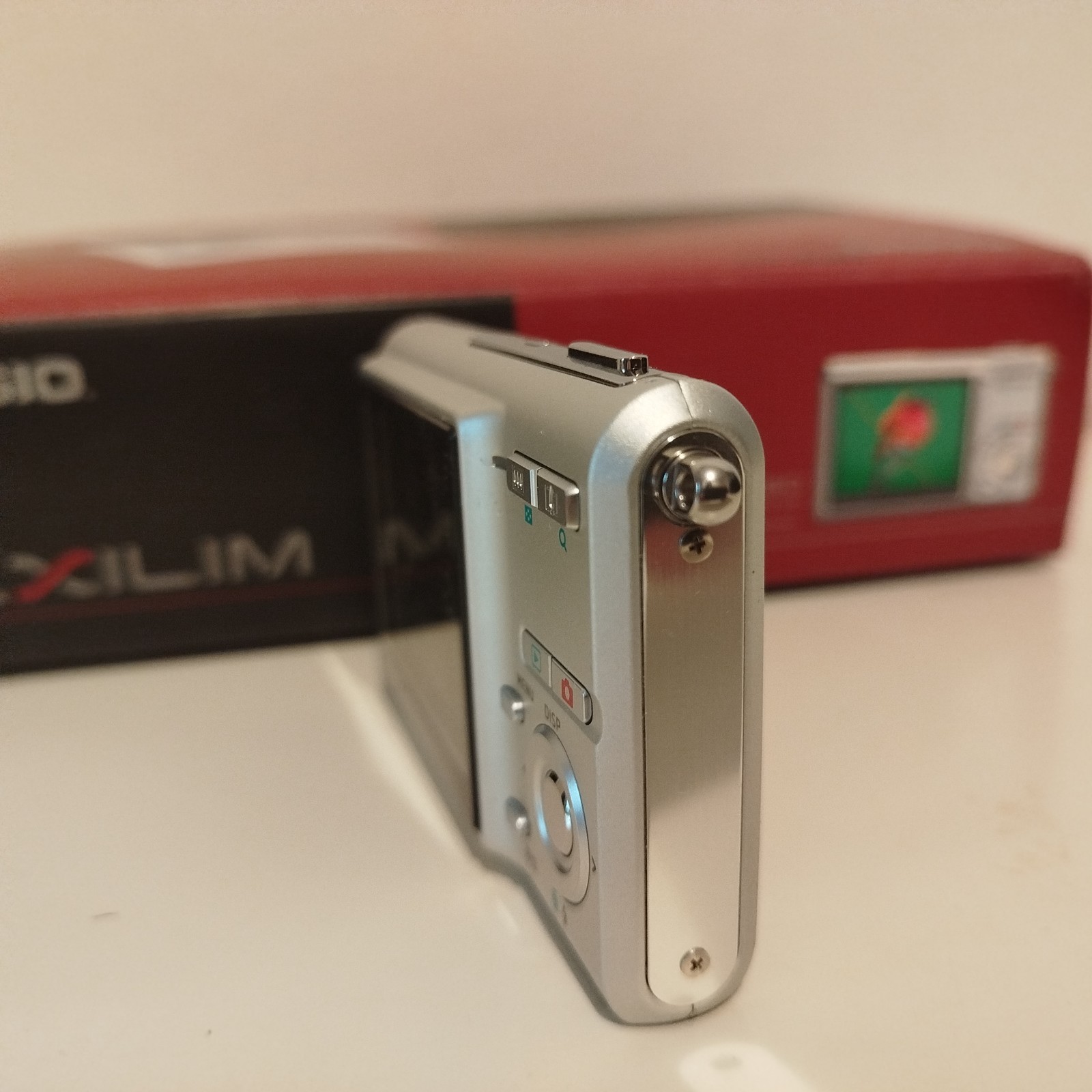 Casio Exilim EX-Z60 Digital Camera Compact Digital Camera 6.0 Pixel Box