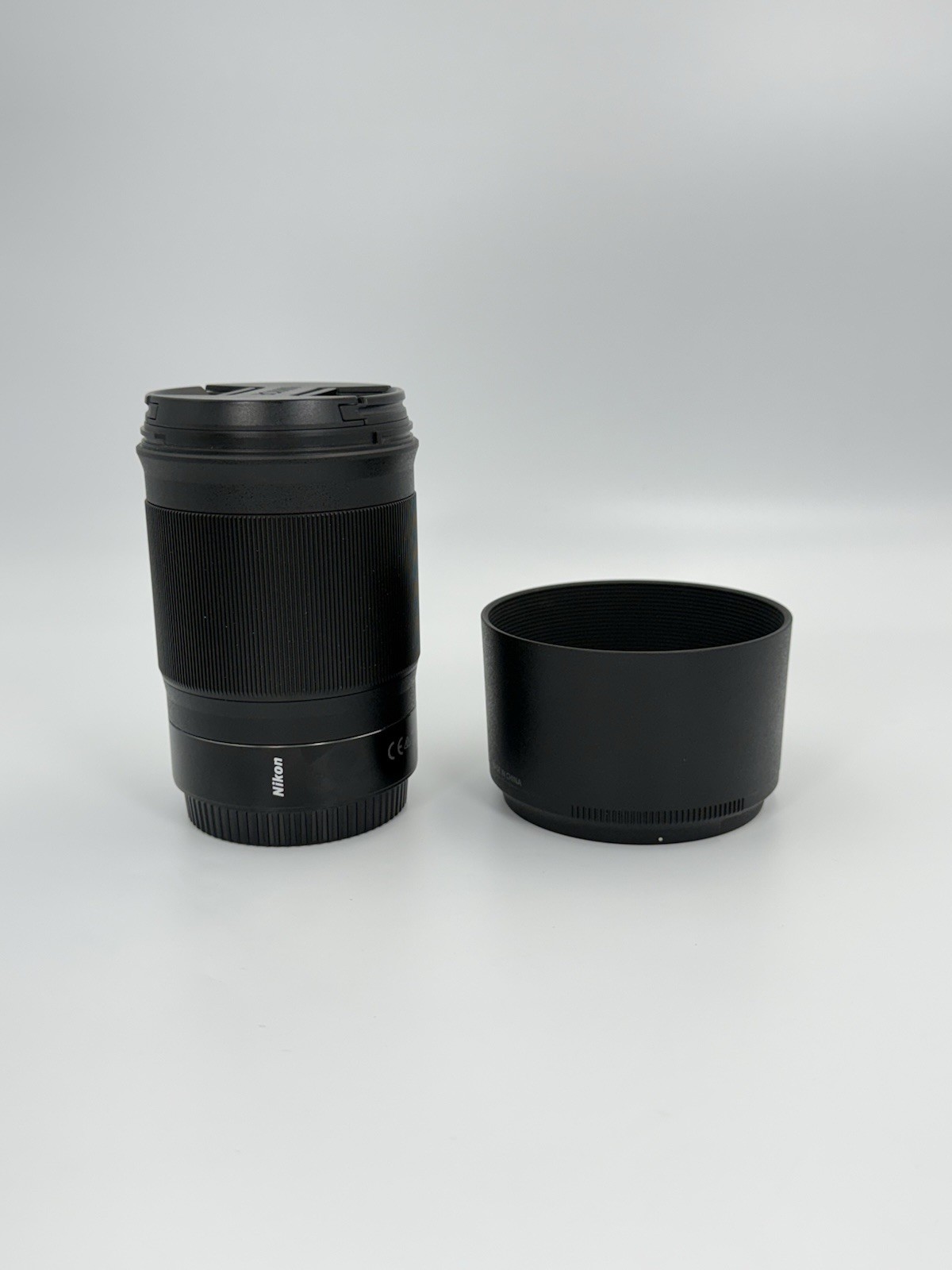 Nikon NIKKOR Z 85mm f/1.8 S Telephoto Lens Nikon Z Mount 67mm Hood Both Caps