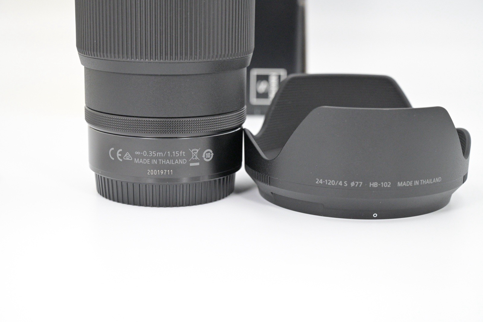 Nikon NIKKOR Z 24-120mm f/4 S Lens With Hood Caps Box Papers Cloth