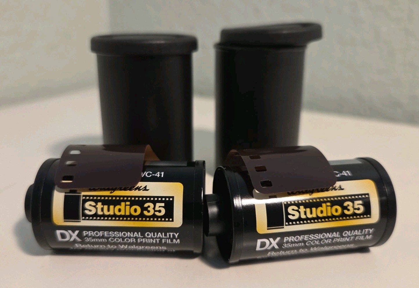 Lot of 2 Walgreens Studio 35 ISO 400 24 Exposure 35mm Film Unexposed Loose Rolls