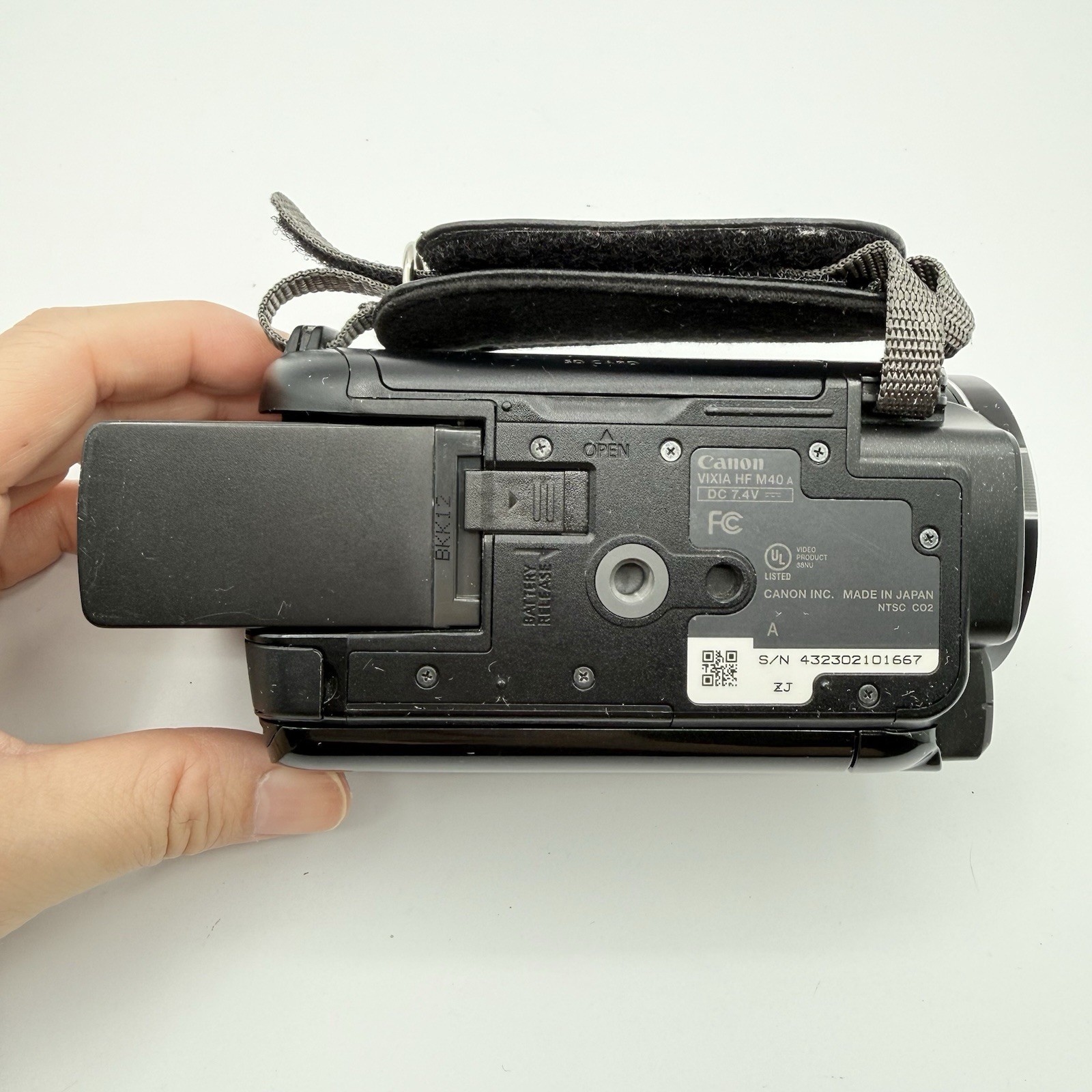 Canon Vixia HF M40 16GB HD Touchscreen Digital Camcorder Tested