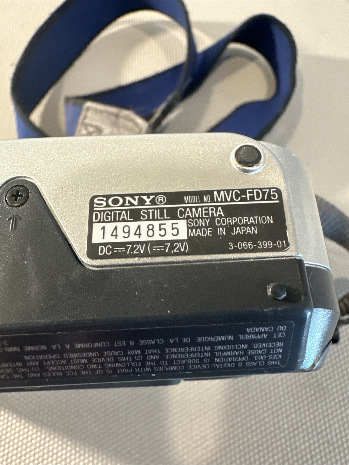 Sony Mavica MVC-FD75 0.4MP Digital Camera – UNTESTED ***READ
