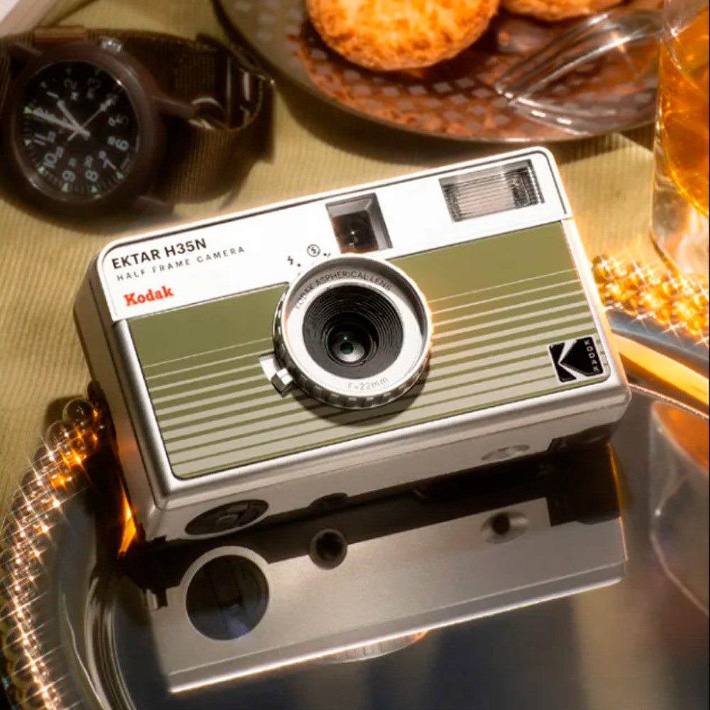Kodak Ektar H35N 35mm Half Frame Striped Film Camera (Green)