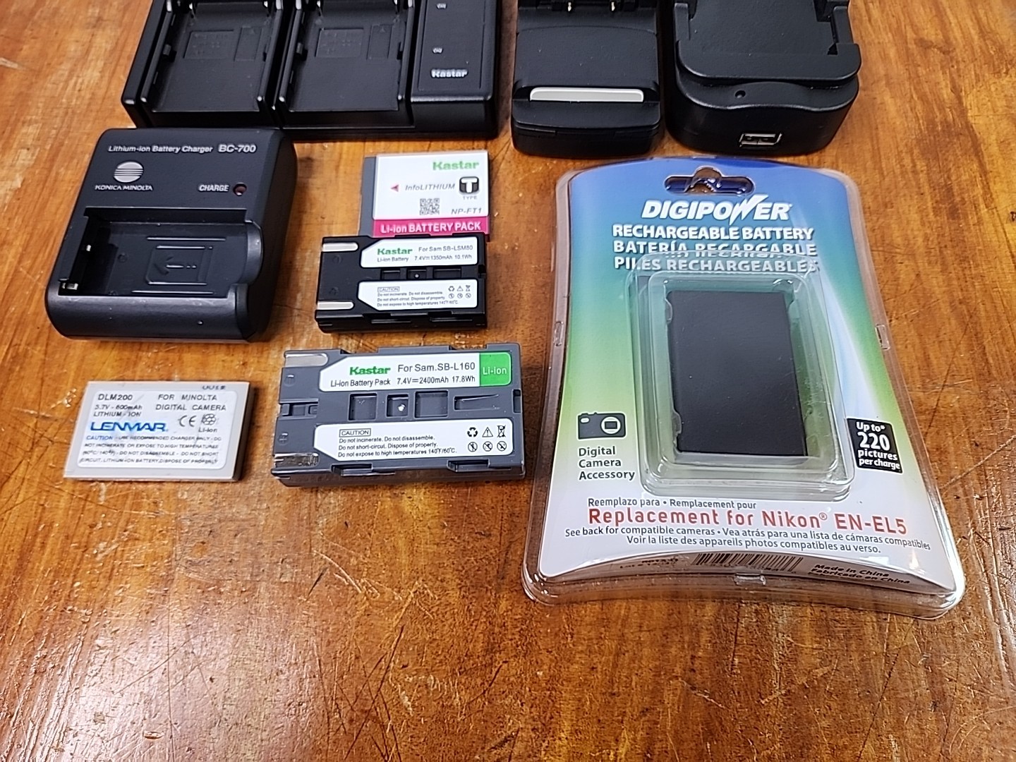 Lot of Battery Chargers & Batteries Kastar for Digital Cameras Samsung Sony Etc