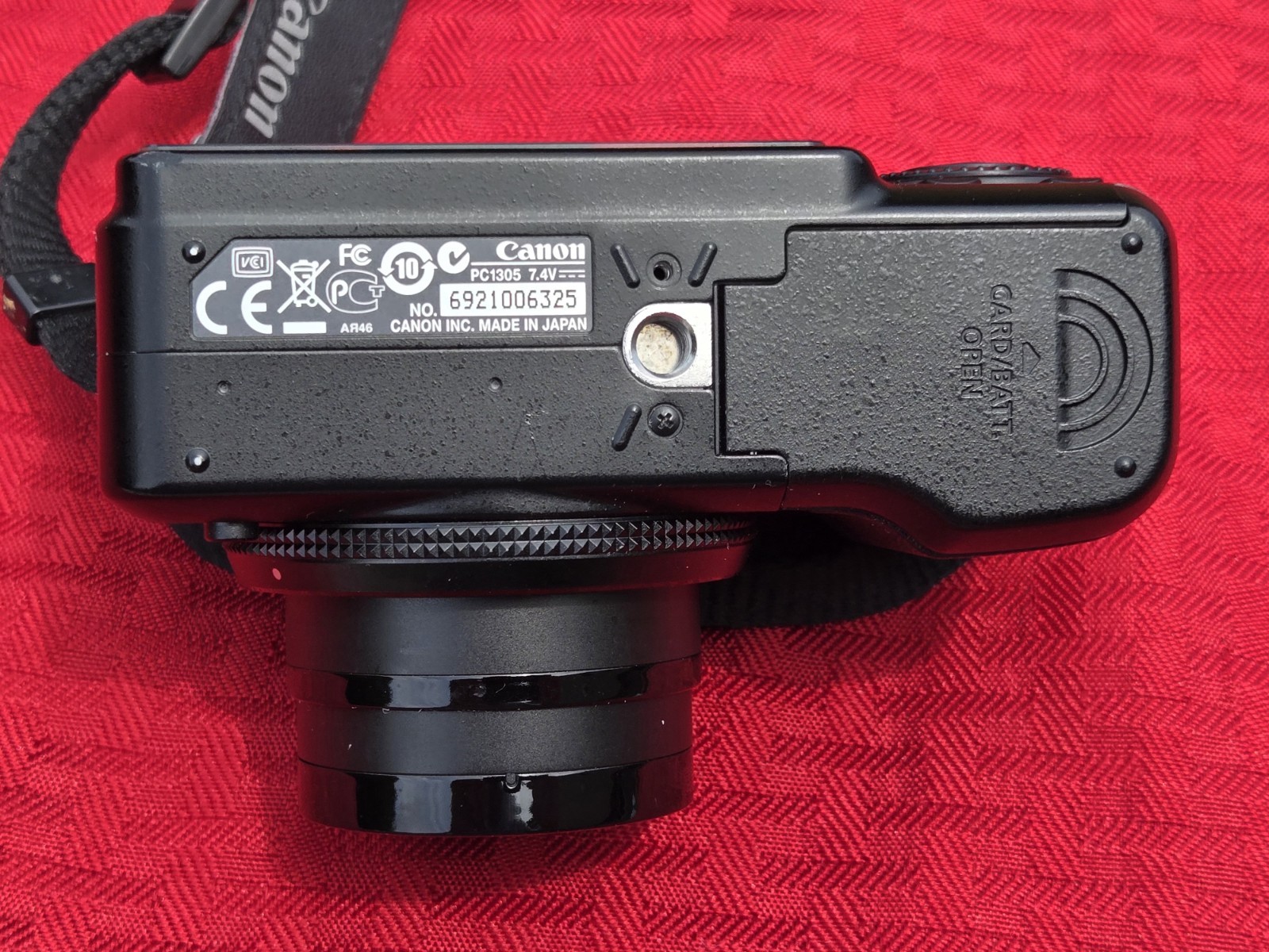 Canon PowerShot G10 14.7MP Compact Camera 5x Zoom Built-in Flash Black Japan