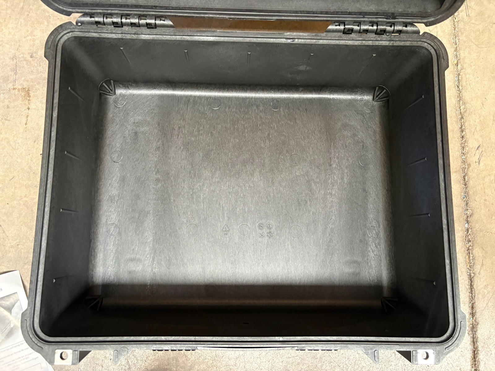 Pelican 1550 W/ PADDED DIVIDERS! | 20.66 x 17.2 x 8.4 in | iM2450 Equiv