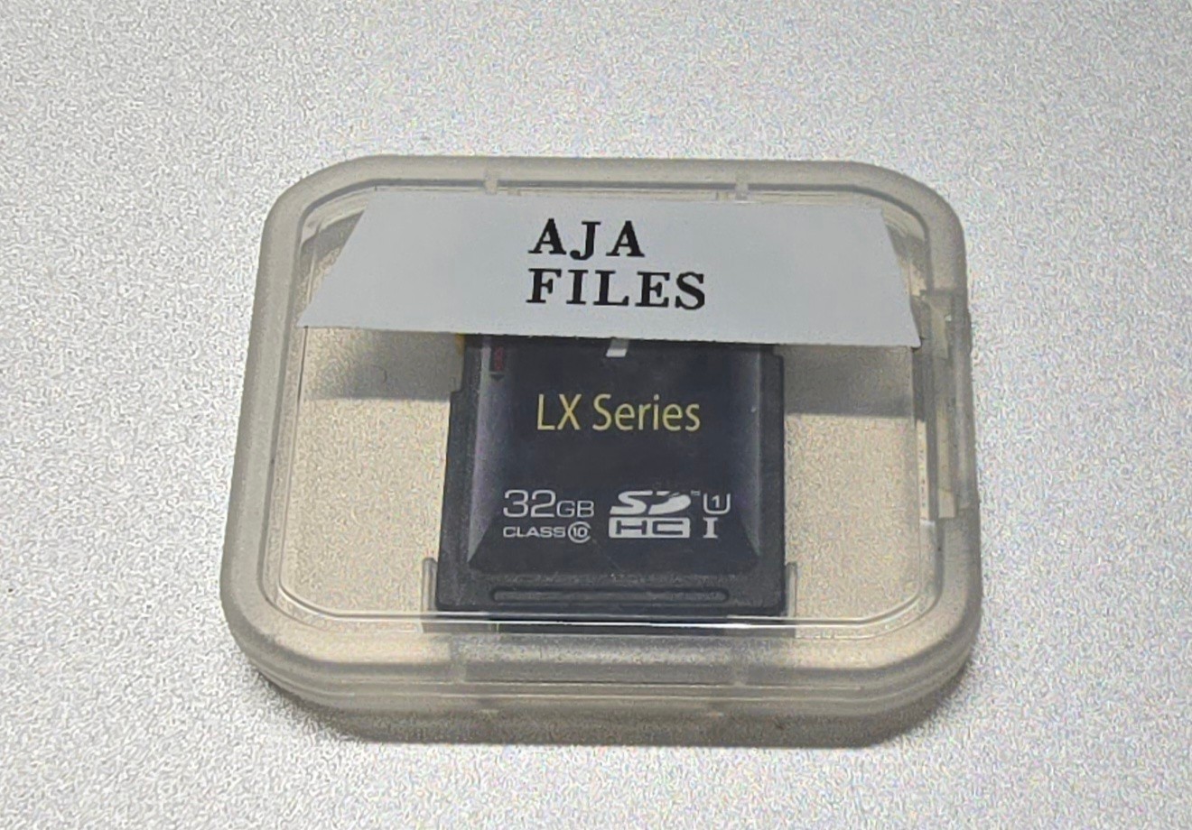 AJA IO 4K PLUS THUNDERBOLT 3 Kit With Box