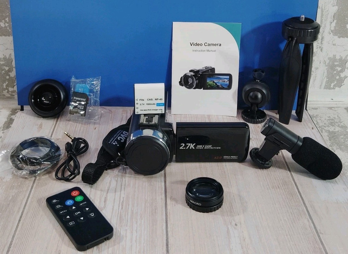 Digital Life Black 2.7K 2688X1520p High Definition Digital Zoom Camcorder