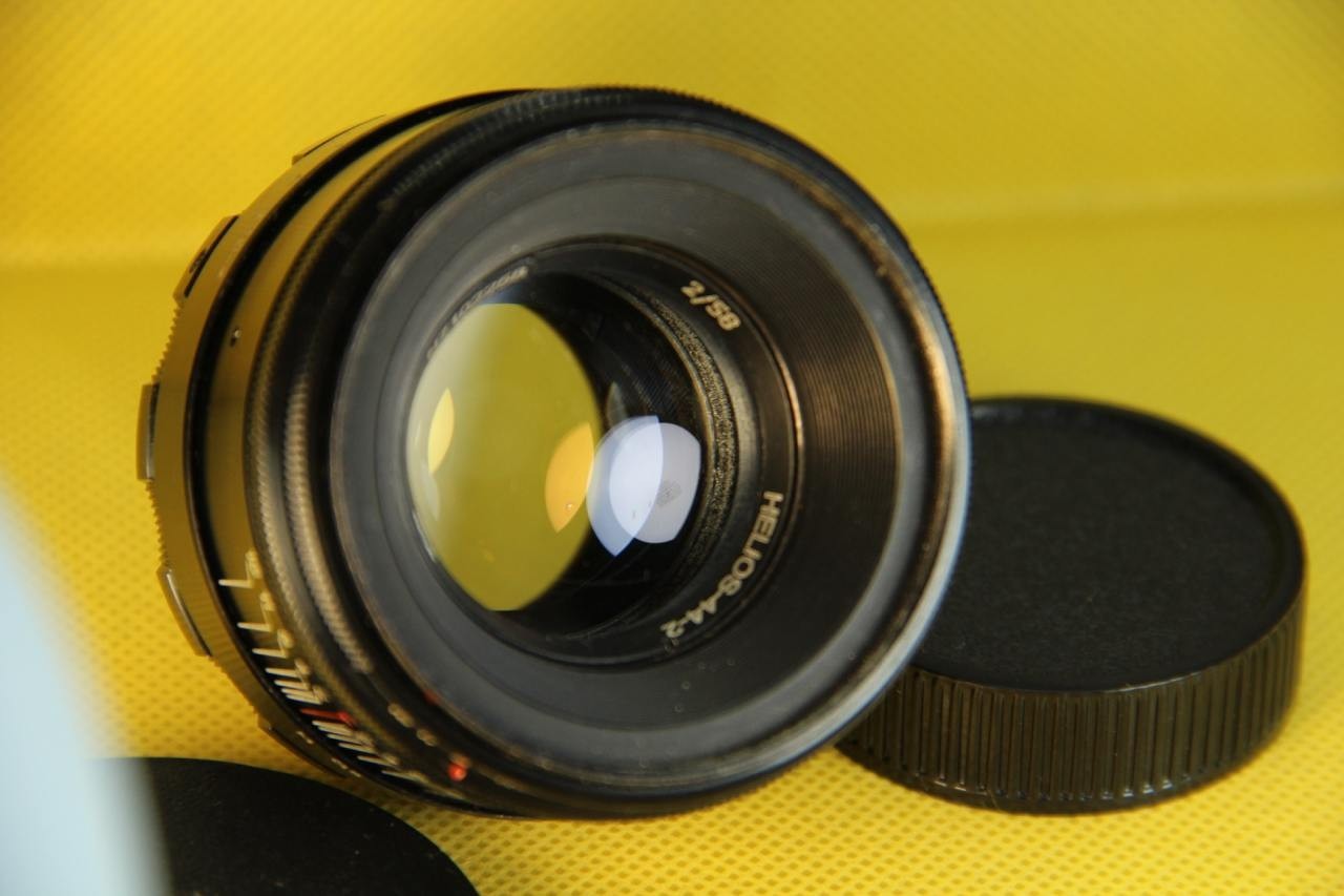Helios 44-2 58mm f2 KMZ Vintage Lens Swirly Bokeh Manual Focus M42 Mount
