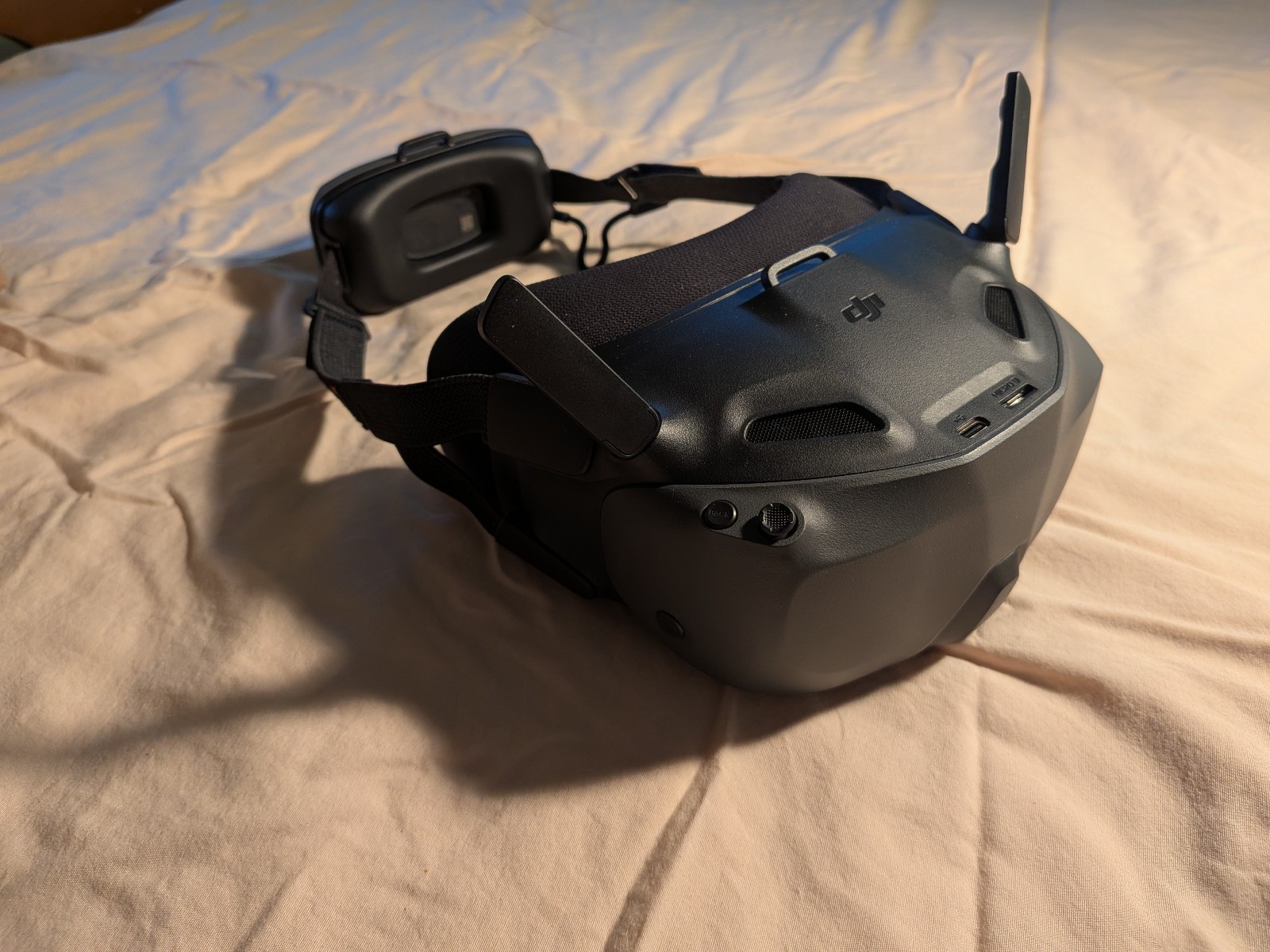 DJI Goggles N3 & Motion Controller 3 for DJI Neo/Neo 2, Avata 2 Drone