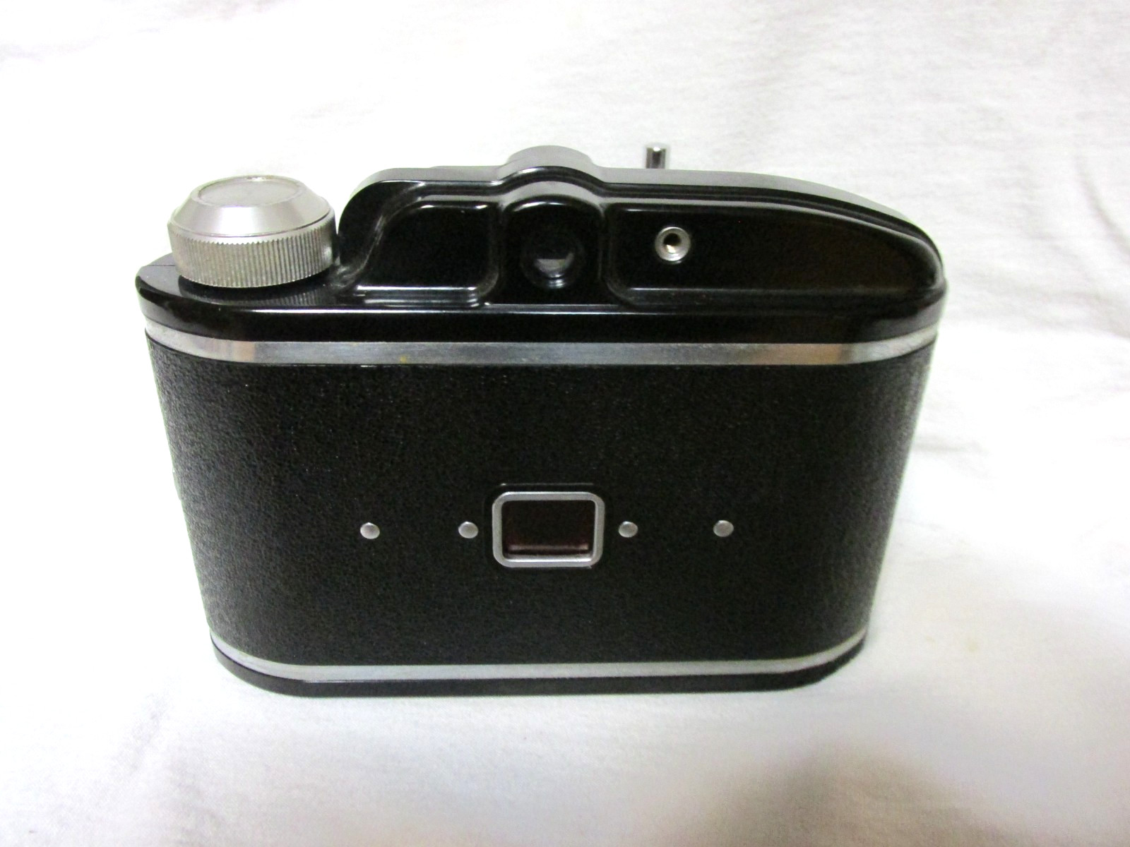 VINTAGE 1950s BEACON TWO TWENTY FIVE CAMERA