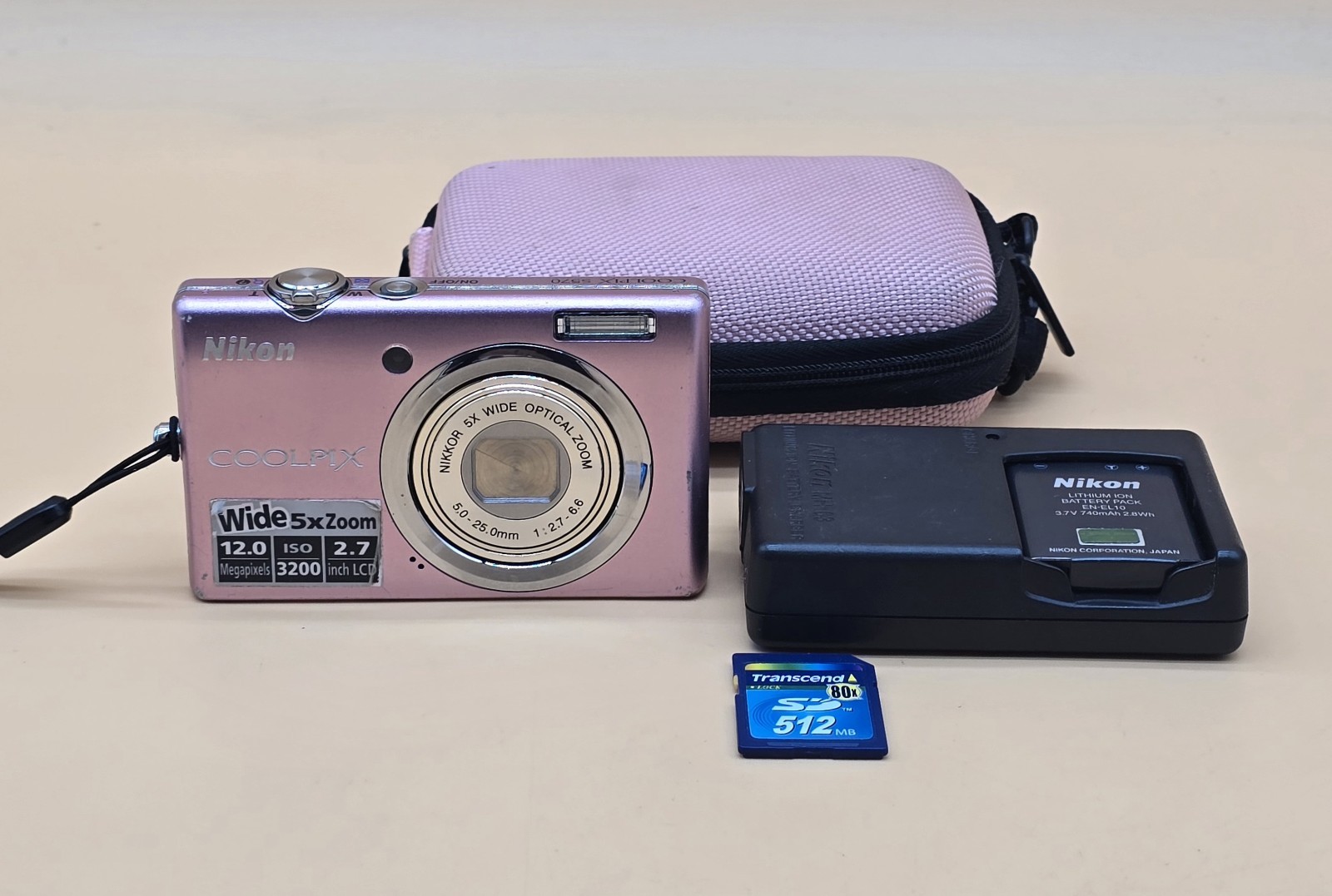 Nikon Coolpix S570 Digital Compact Camera 12MP, Pink