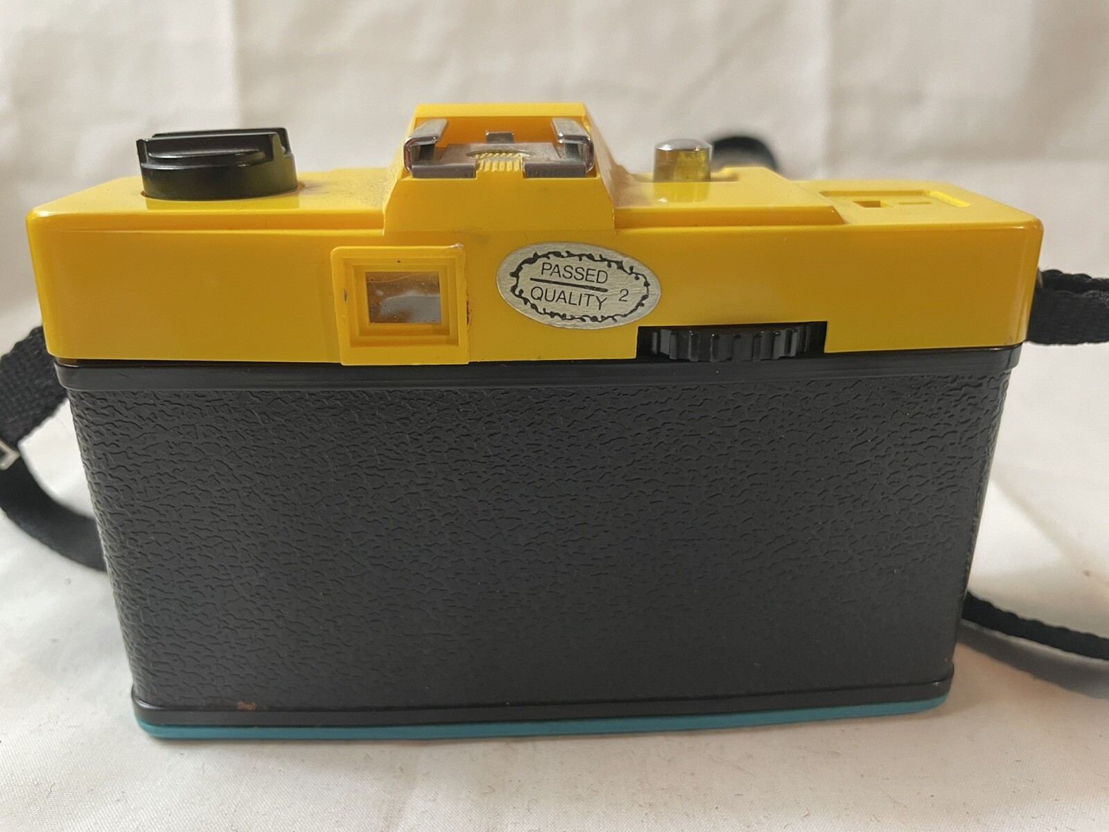 Vintage Bloomingdale’s A3000-35mm Fix Focus 50mm 1:16 Good Condition