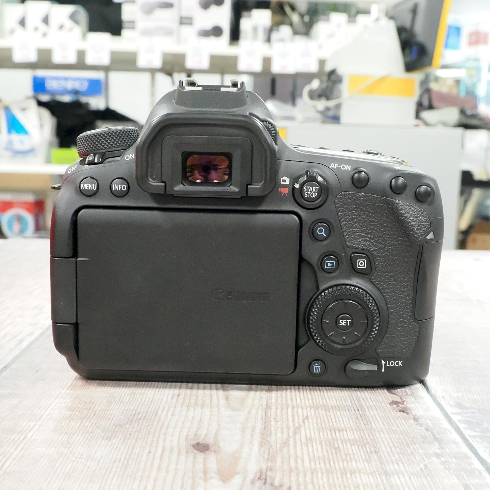 Used Canon EOS 6D Mark II Body – 6492 Actuations – 12 Months Warranty