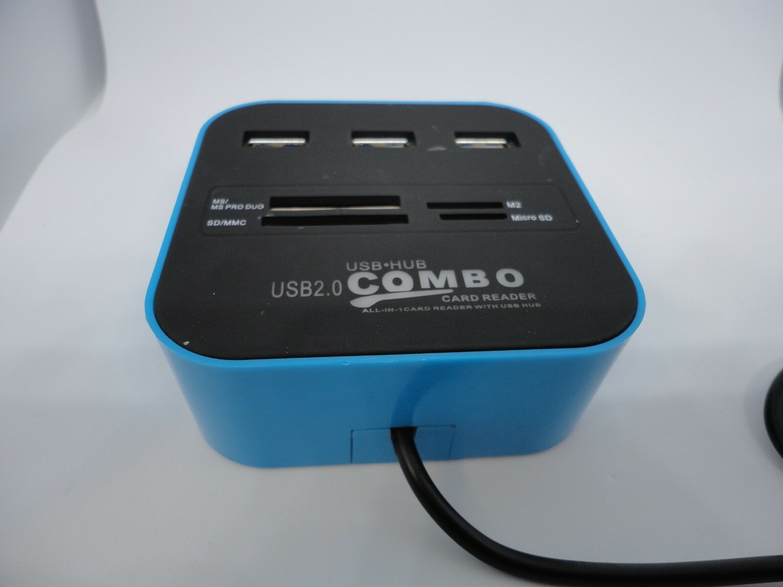 USED All In One 3 Ports USB Hub Card Reader Writer Square Cube Box SD Micro +