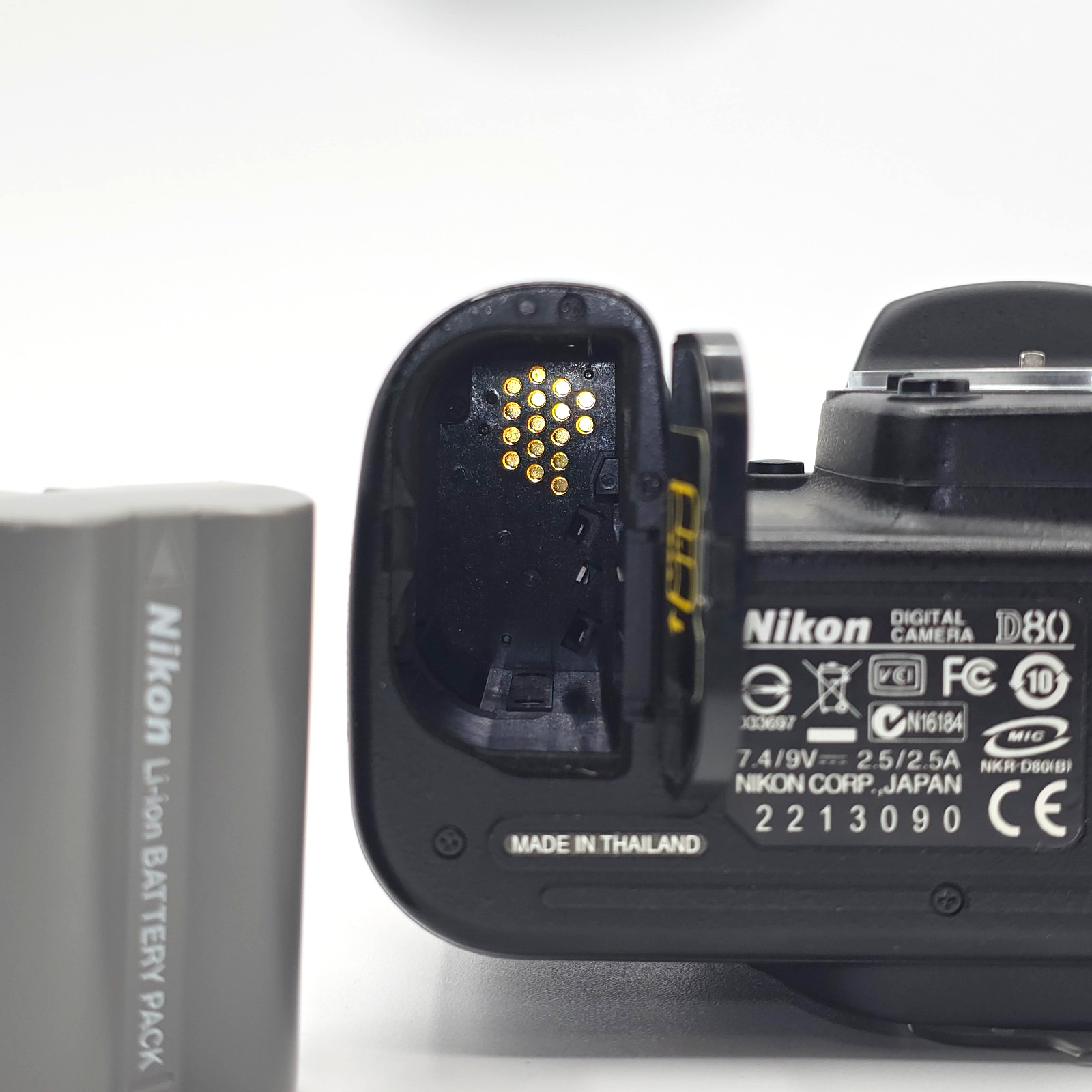 Nikon D80 10.2 MP Digital SLR Camera AF-S DX 18-70 mm [Excellent+3] from Japan