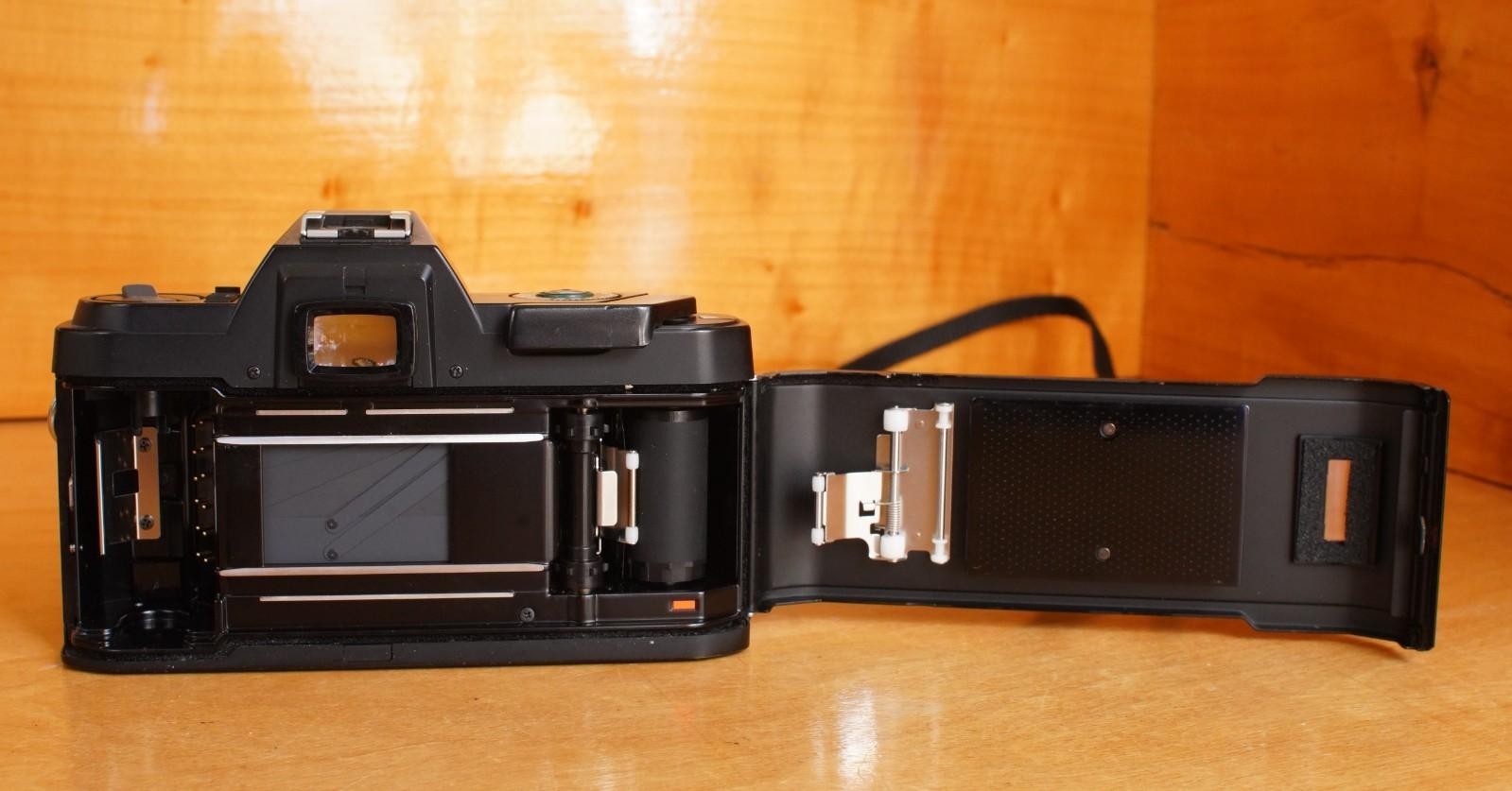 Pentax P-30 35mm Film Camera w/ Fast 50mm F2.0 Lens Working Well Gd Condition KT
