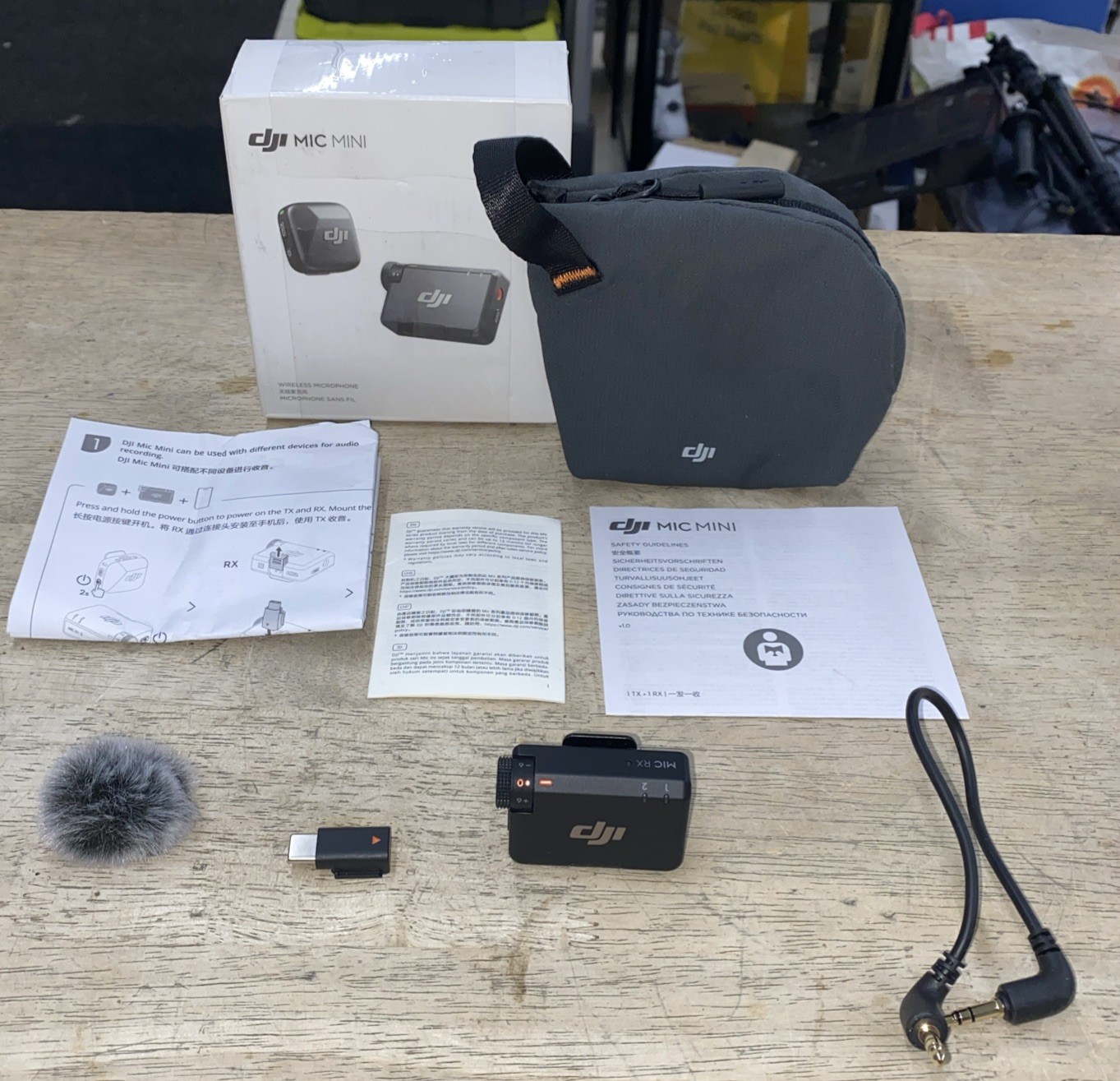 DJI Mic Mini (1TX + 1RX): Unidirectional, Dynamic Microphone System *READ*