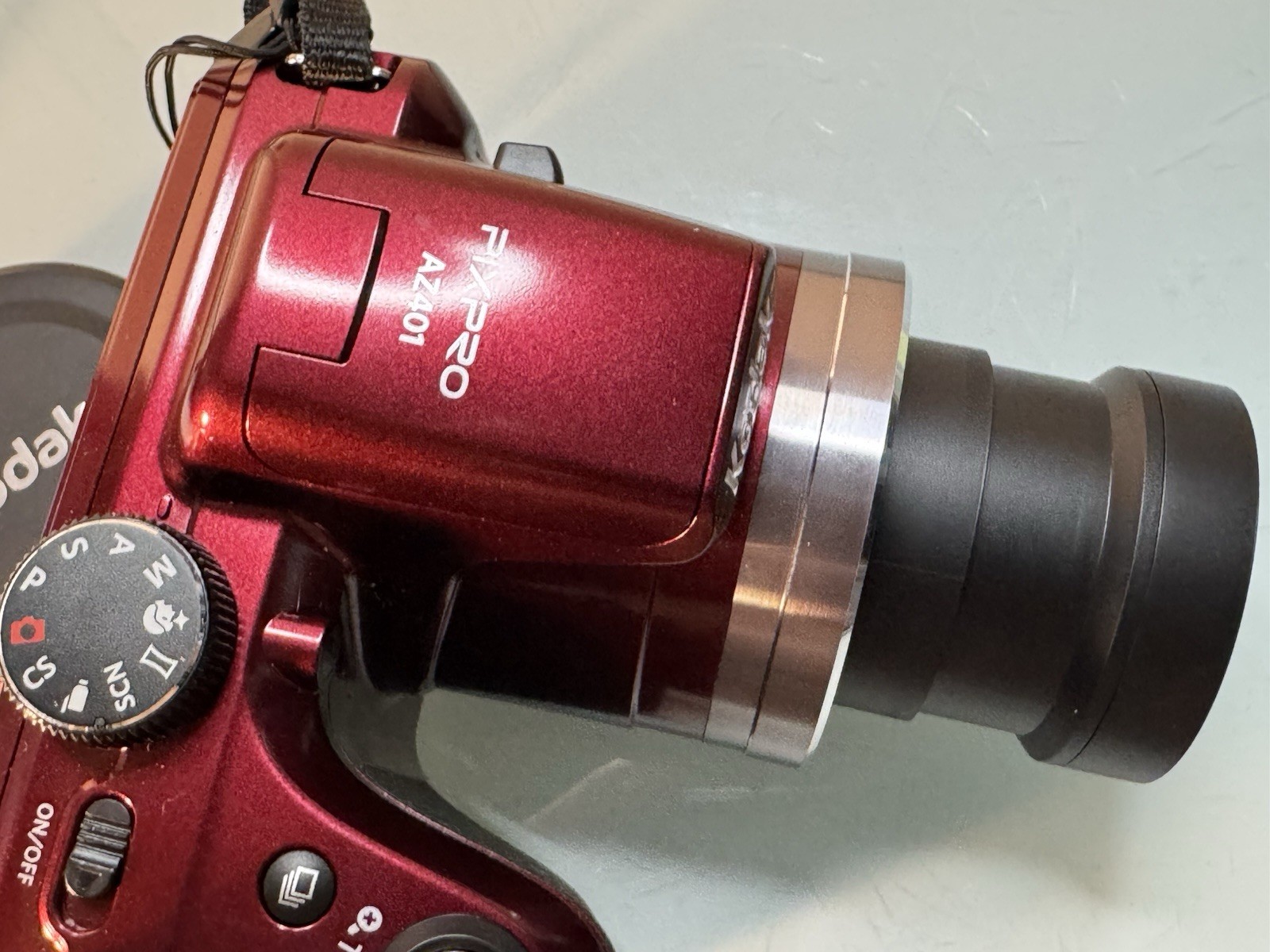 Kodak PIXPRO AZ401 16MP Digital Camera 40X Zoom Red w/ Case SD Cards Tripod