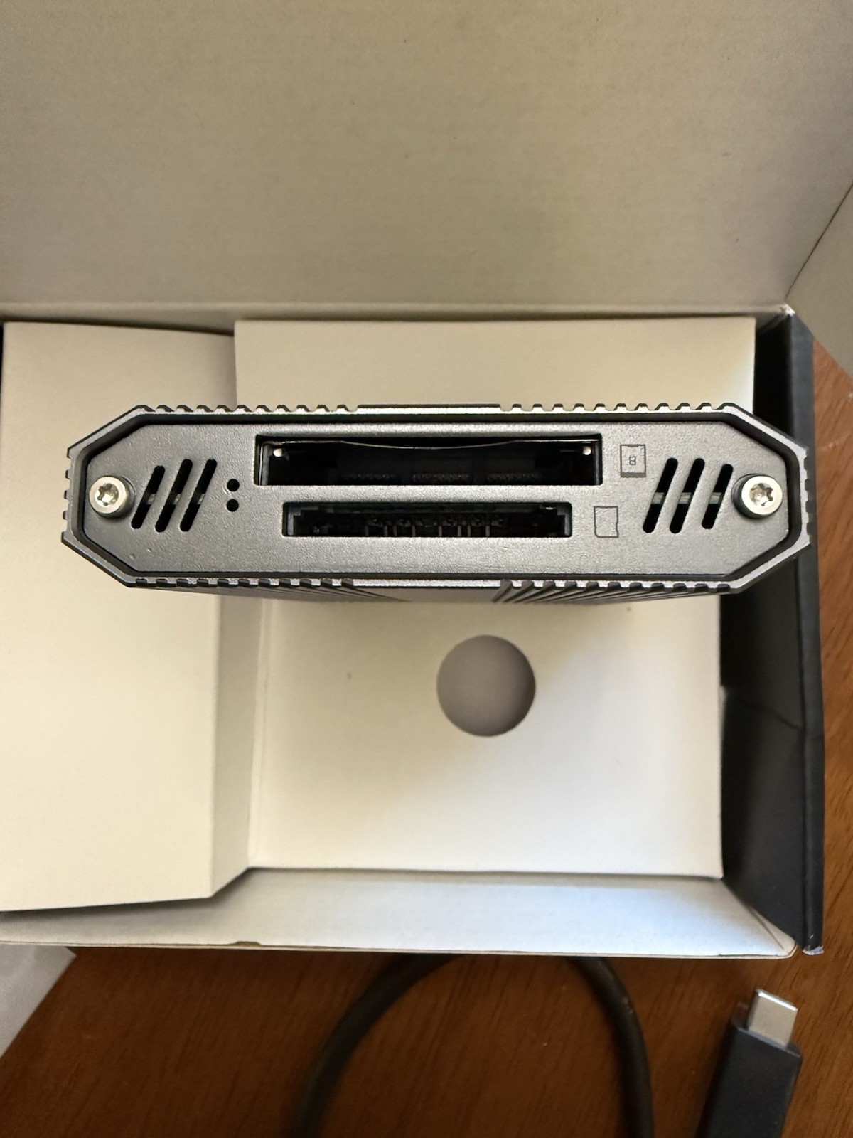 ALXUM Model R1022B USB 10Gbps Type C/F to SD 4.0+CF Type B Card Reader