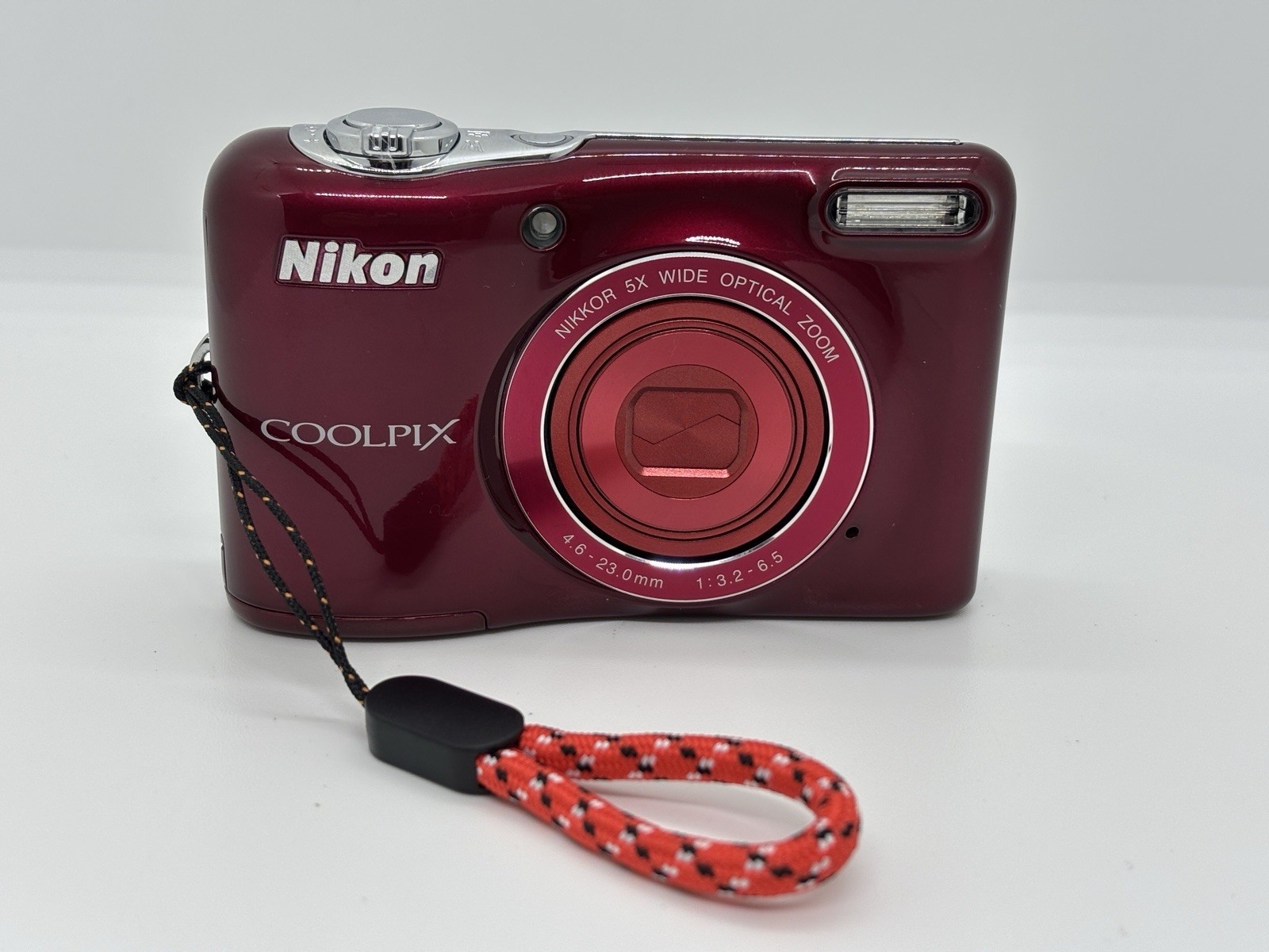 Nikon Coolpix L30 20.1MP 5x Opt. Zoom Digital Camera Red From Japan / Exc+++