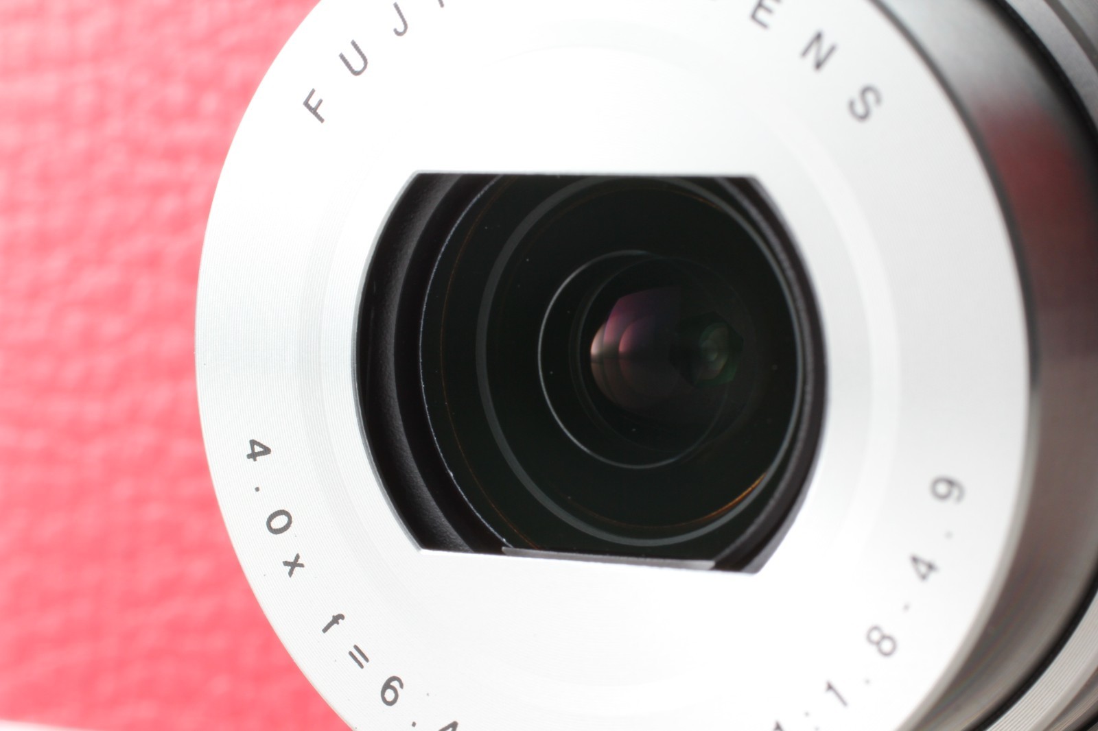 READ! [MINT] Fujifilm X Series XF1 12.0MP Compact Digital Camera Red From JAPAN