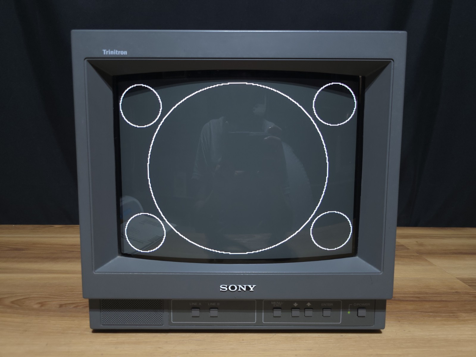 Sony 14″ PVM-14N5U S-Video Trinitron Color CRT Monitor with Manual