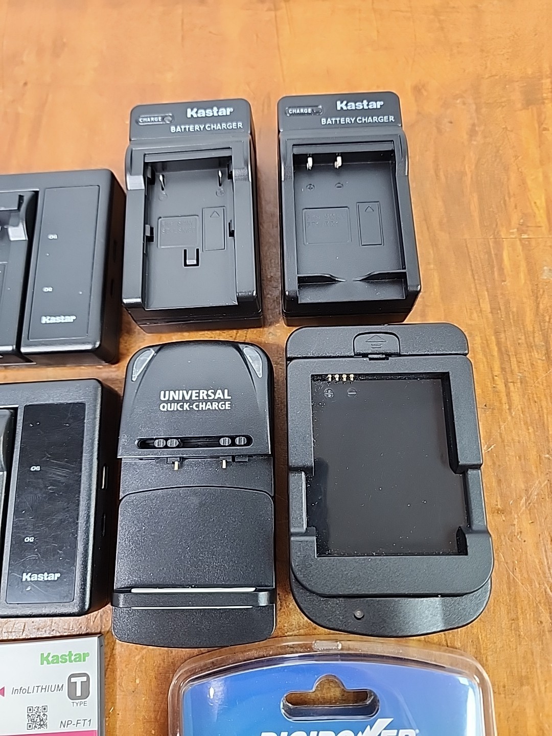 Lot of Battery Chargers & Batteries Kastar for Digital Cameras Samsung Sony Etc