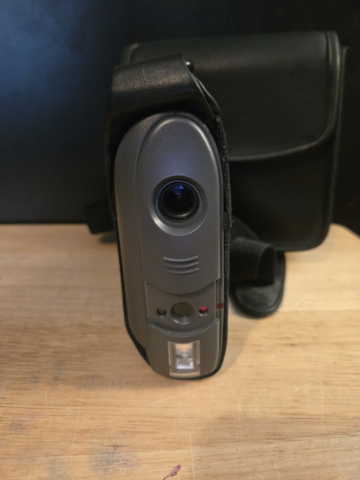 Apple QuickTake 150 Digital Camera With Protective Case