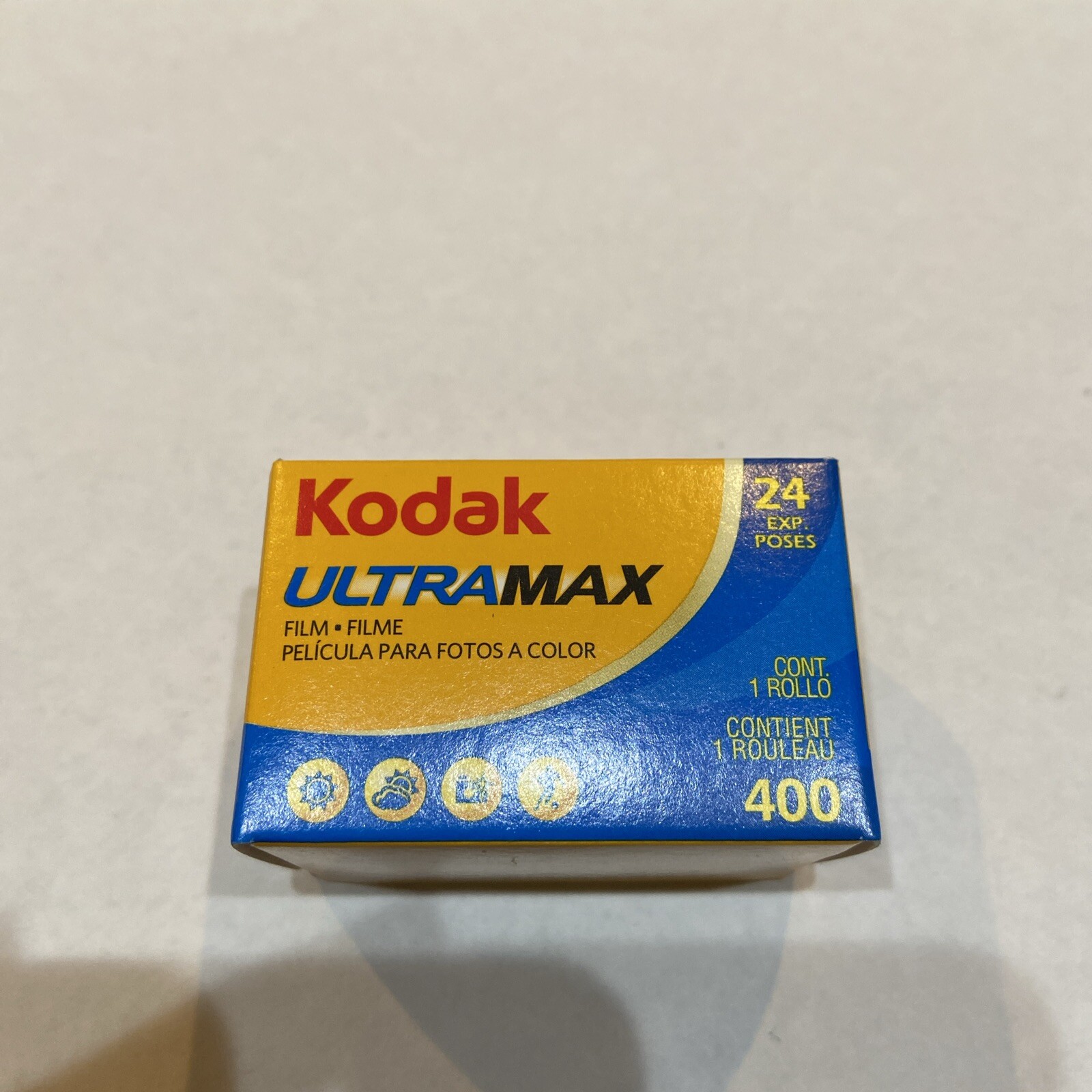 Kodak Ultra Max Film Iso400/24 ​​Exposure Exp 01/2025