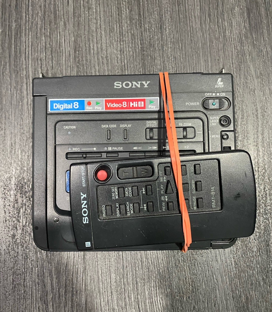 Sony GV-D200 Digital Video Cassette Player Recorder 8mm Hi8 Digital 8 GVD200