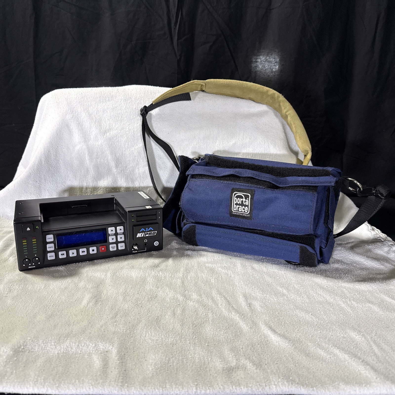 Aja Ki Pro HD/SD Video Recorder and Player with AC Power Adapter & Carrying Case