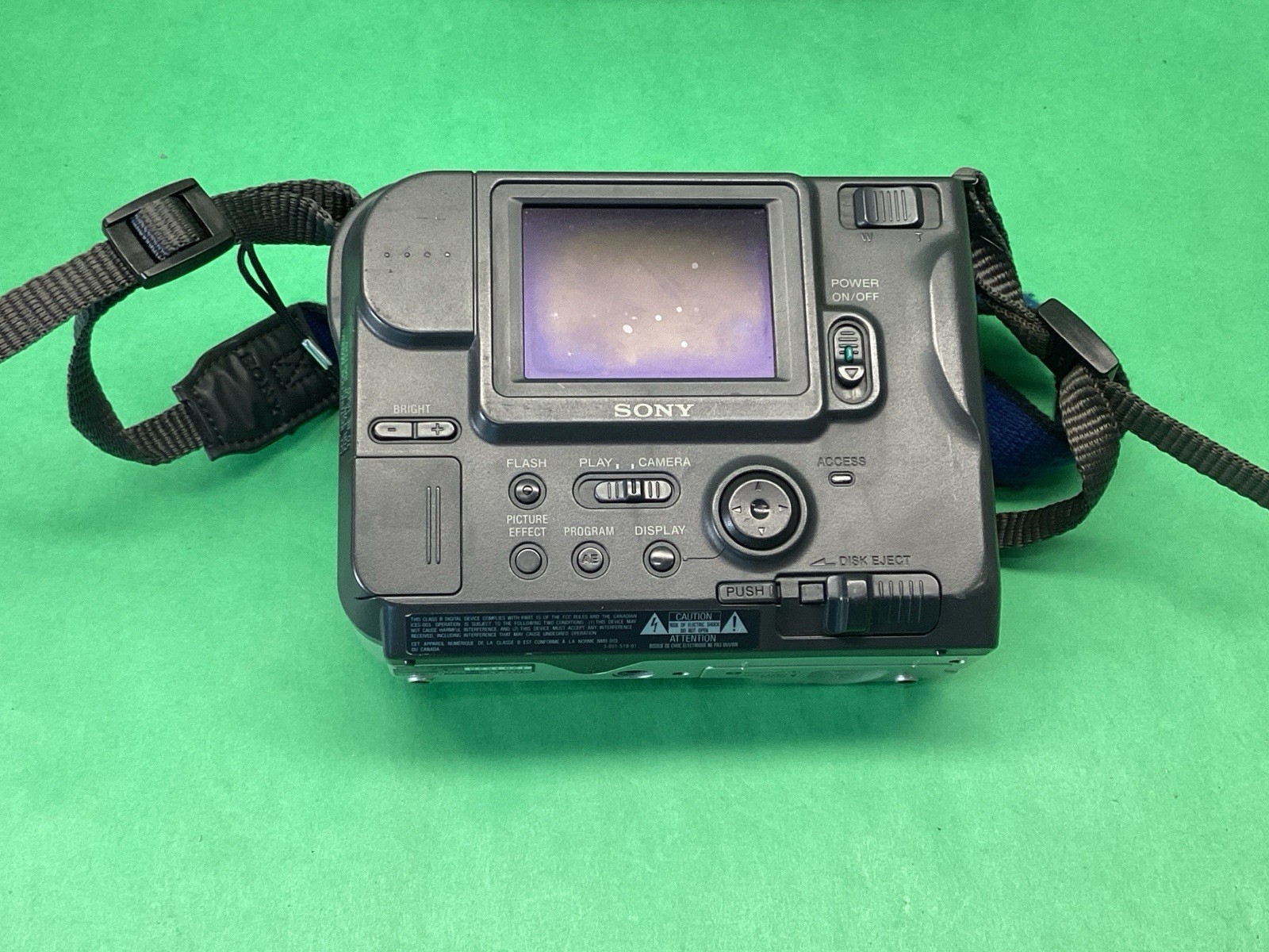 LOT OF 2 – Sony Mavica MVC-FD71 + MVC-FD75 – Digicam Digital Camera – UNTESTED