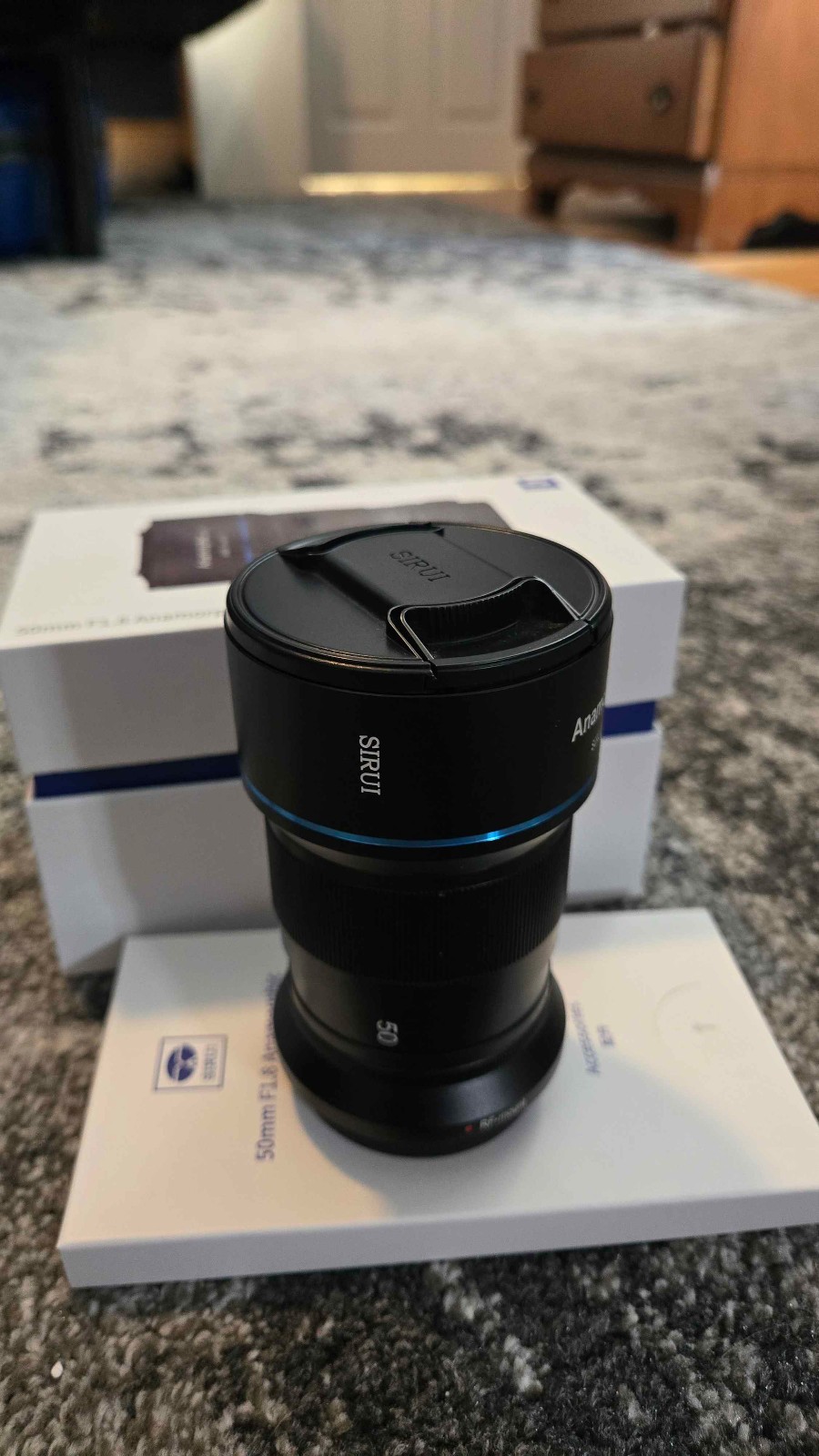 Sirui 50mm f/1.8 Anamorphic 1.33x Lens For RF-mount