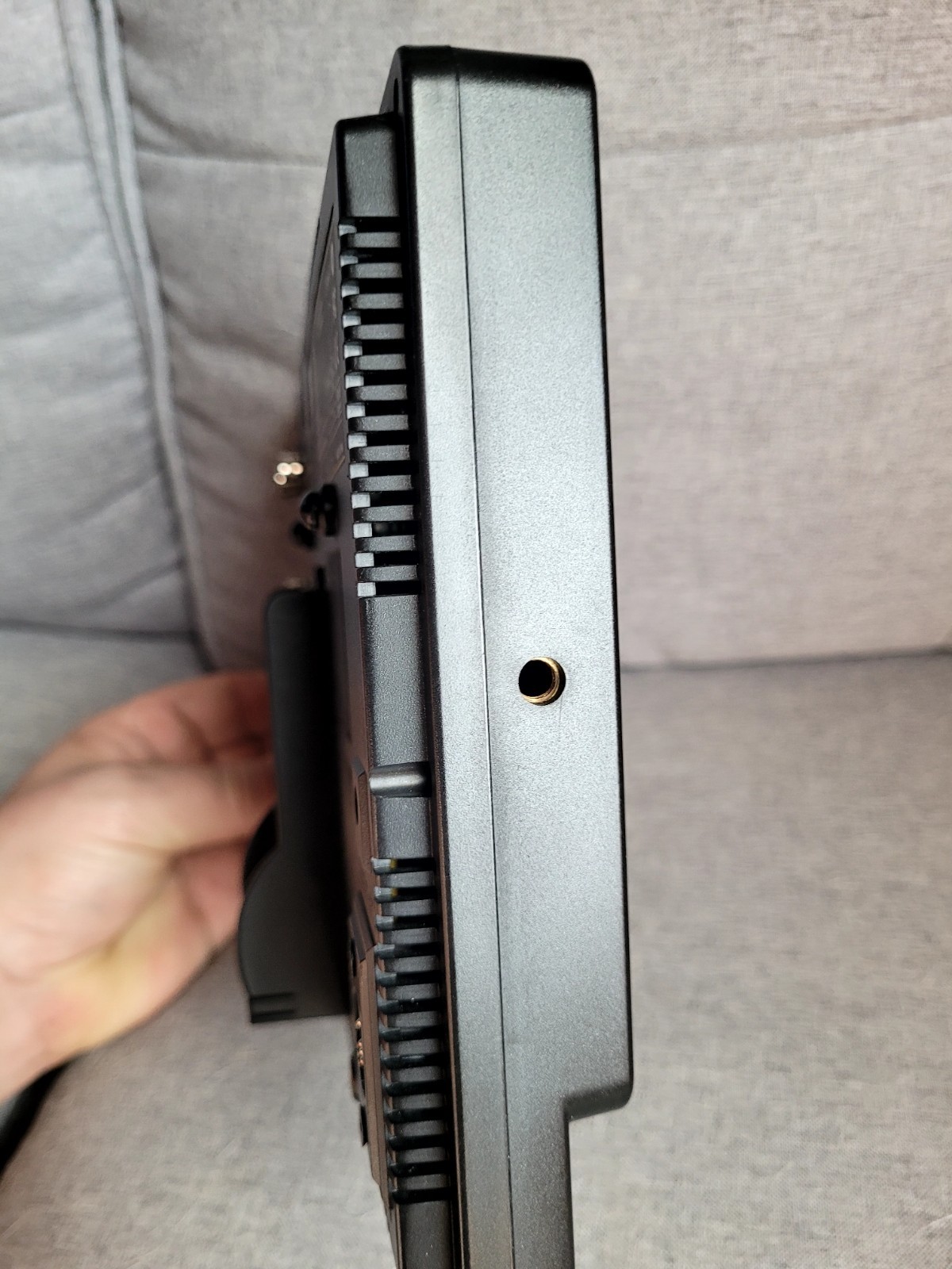 Ikan VX9e 9” HD-SDI LCD Field Monitor (W/ POWER SUPPLY No Battery)