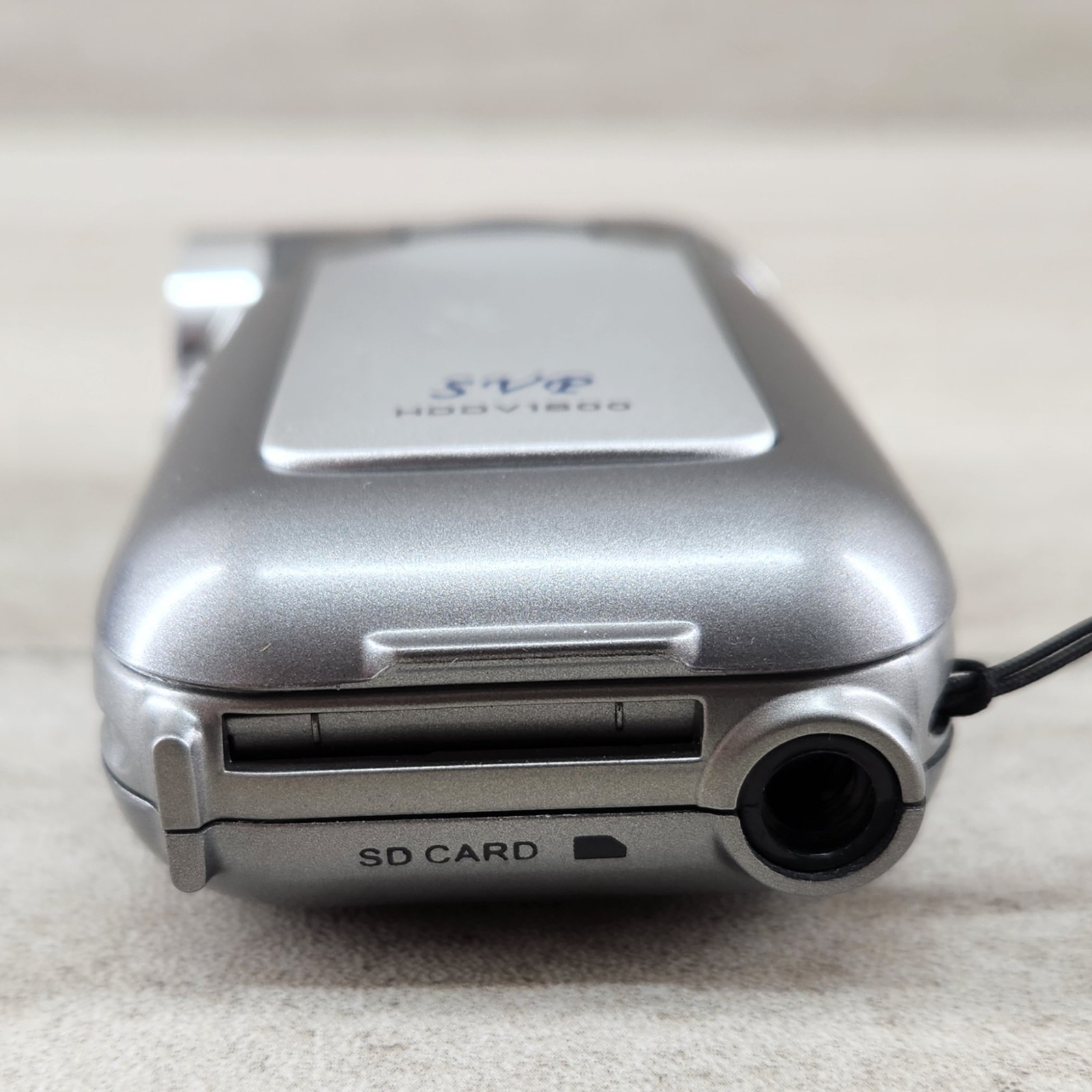 SVP HDDV1800 Digital Video Camera Camcorder Bundle Tripod Remote Manual tested