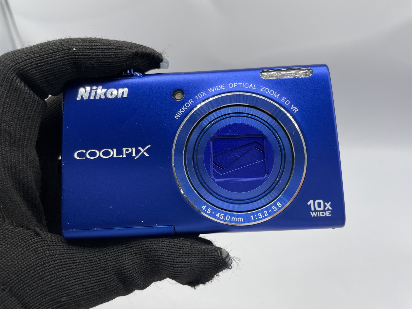 Excellent Nikon COOLPIX S6200 16.0MP Digital Compact Camera silver 0460