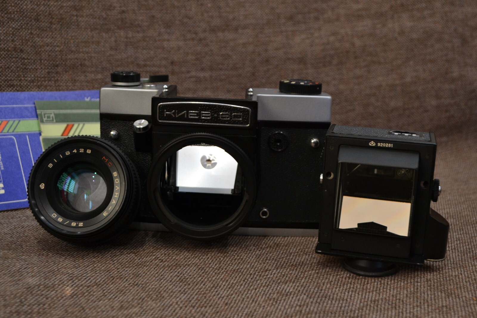 Medium Format KIEV-60 TTL camera MC Volna 3 lens Ukraine Arsenal 1992+ bonus