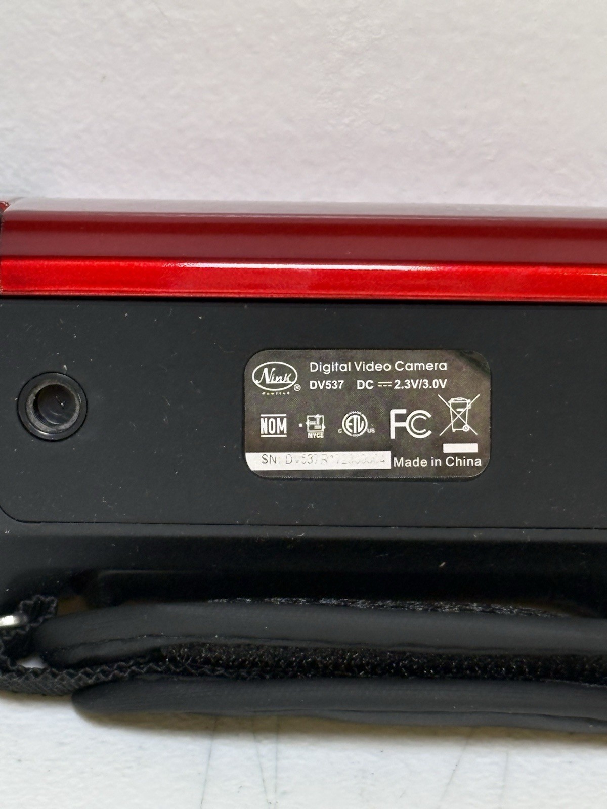 Minx DV537 Digital Video Camera Camcorder Red LCD Screen SD Card Tripod